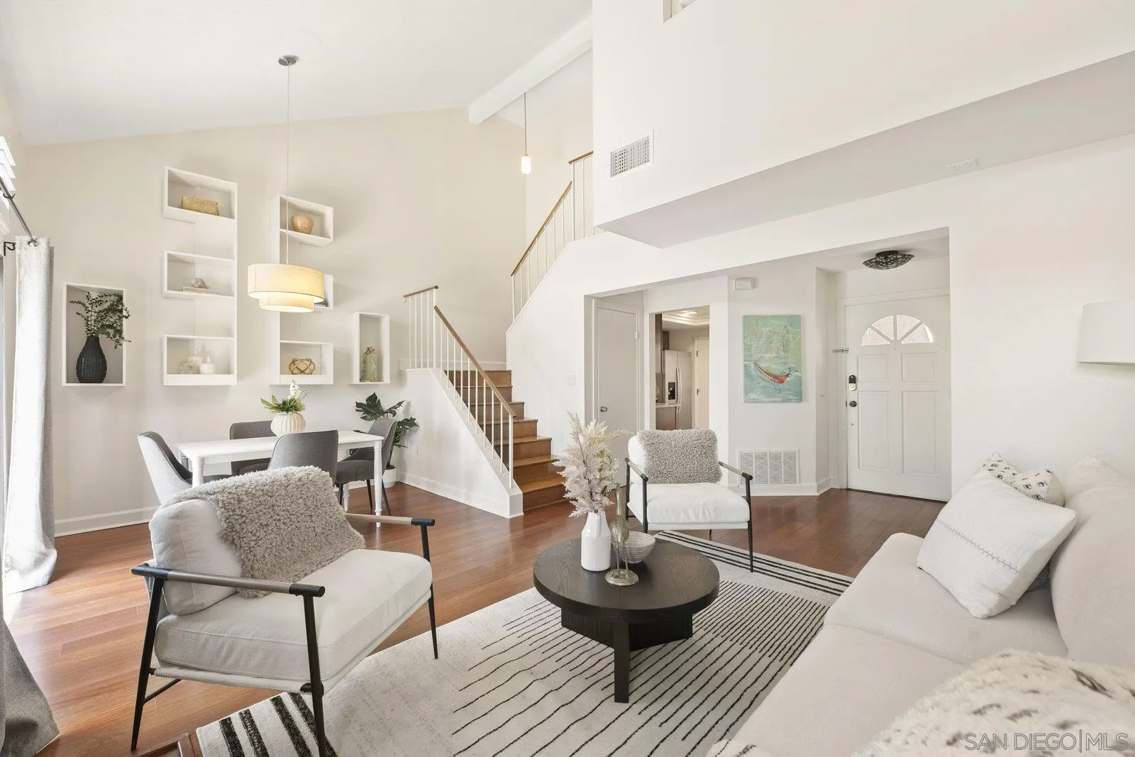 Photo #5: 250036233 Listing 