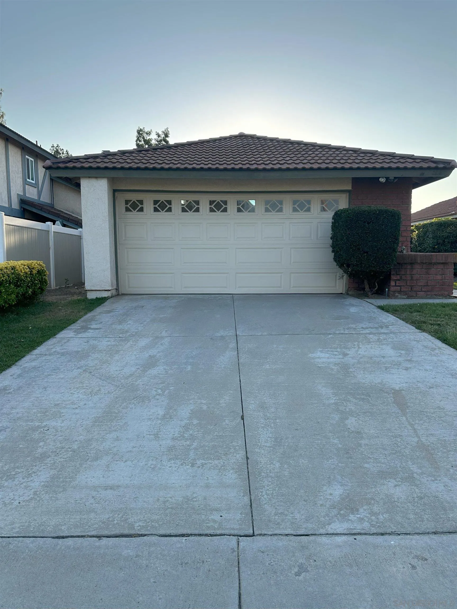 https://cdn.realtyfeed.com/cdn/127/250036236/9a39a15ae7957cbdcac92e8ee95e523d.webp