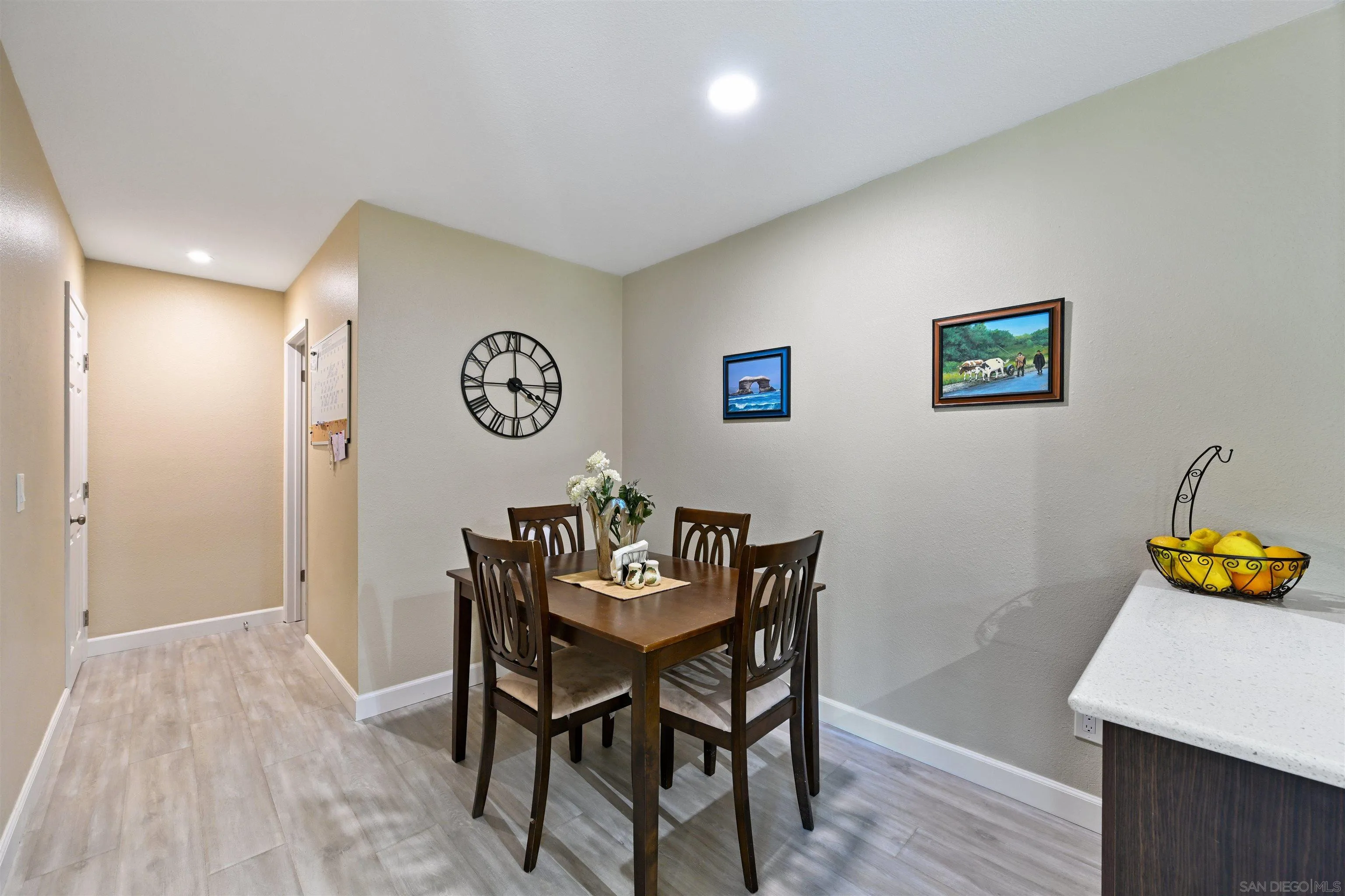 Photo #8: 250036241 Listing: Photo #8