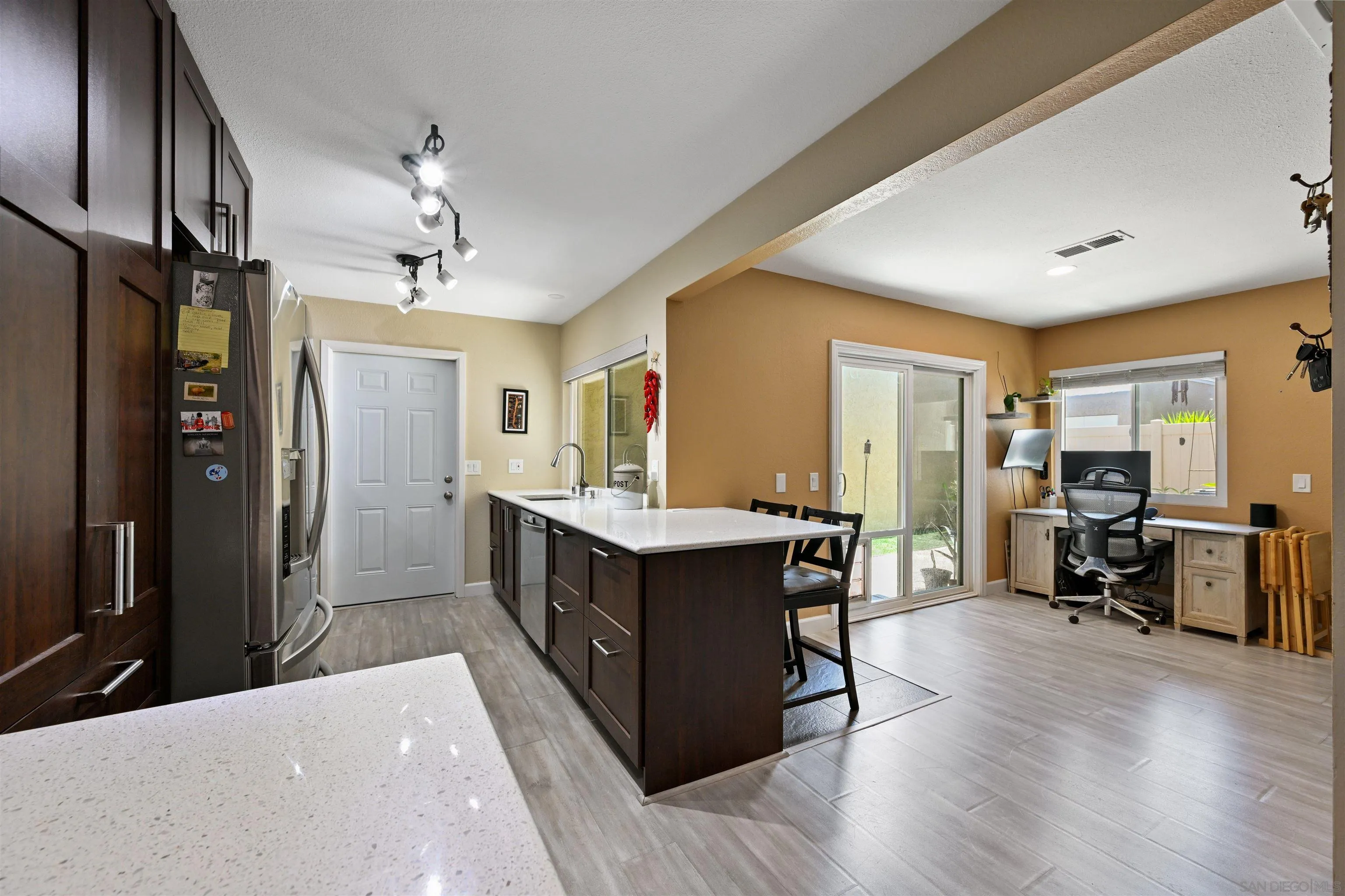 Photo #7: 250036241 Listing: Photo #7