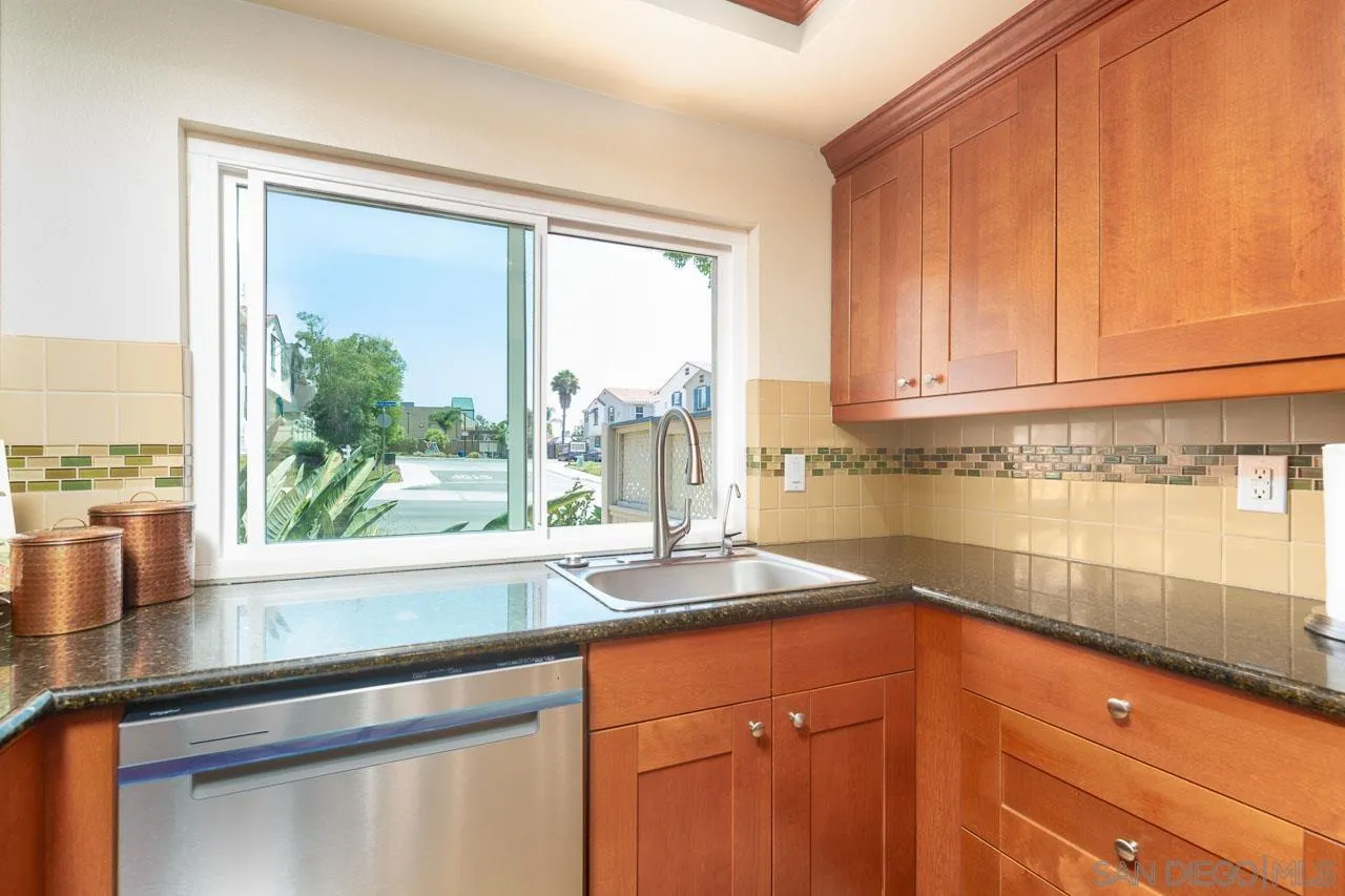 https://cdn.realtyfeed.com/cdn/127/250036242/a8ab526986014d0549e08842e808329a.webp