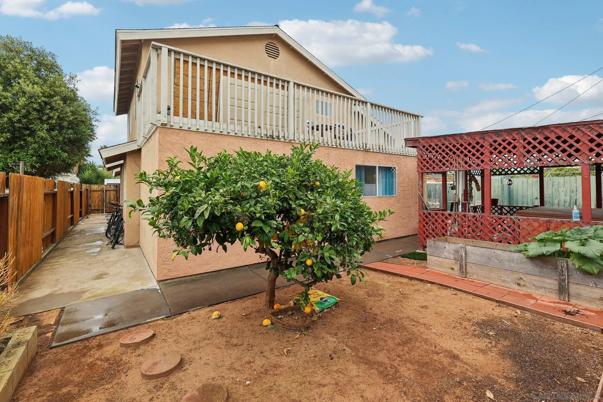 https://cdn.realtyfeed.com/cdn/127/250036243/ece887775d93e133ee8d6616f11a11f5.webp