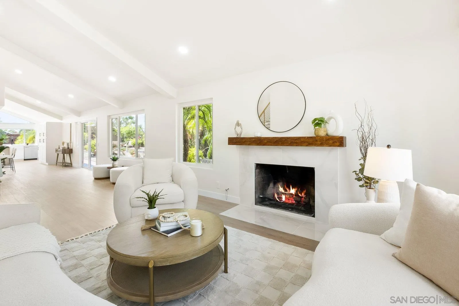 https://cdn.realtyfeed.com/cdn/127/250036246/049a2a8cd9157839e91e2e23672f5c19.webp