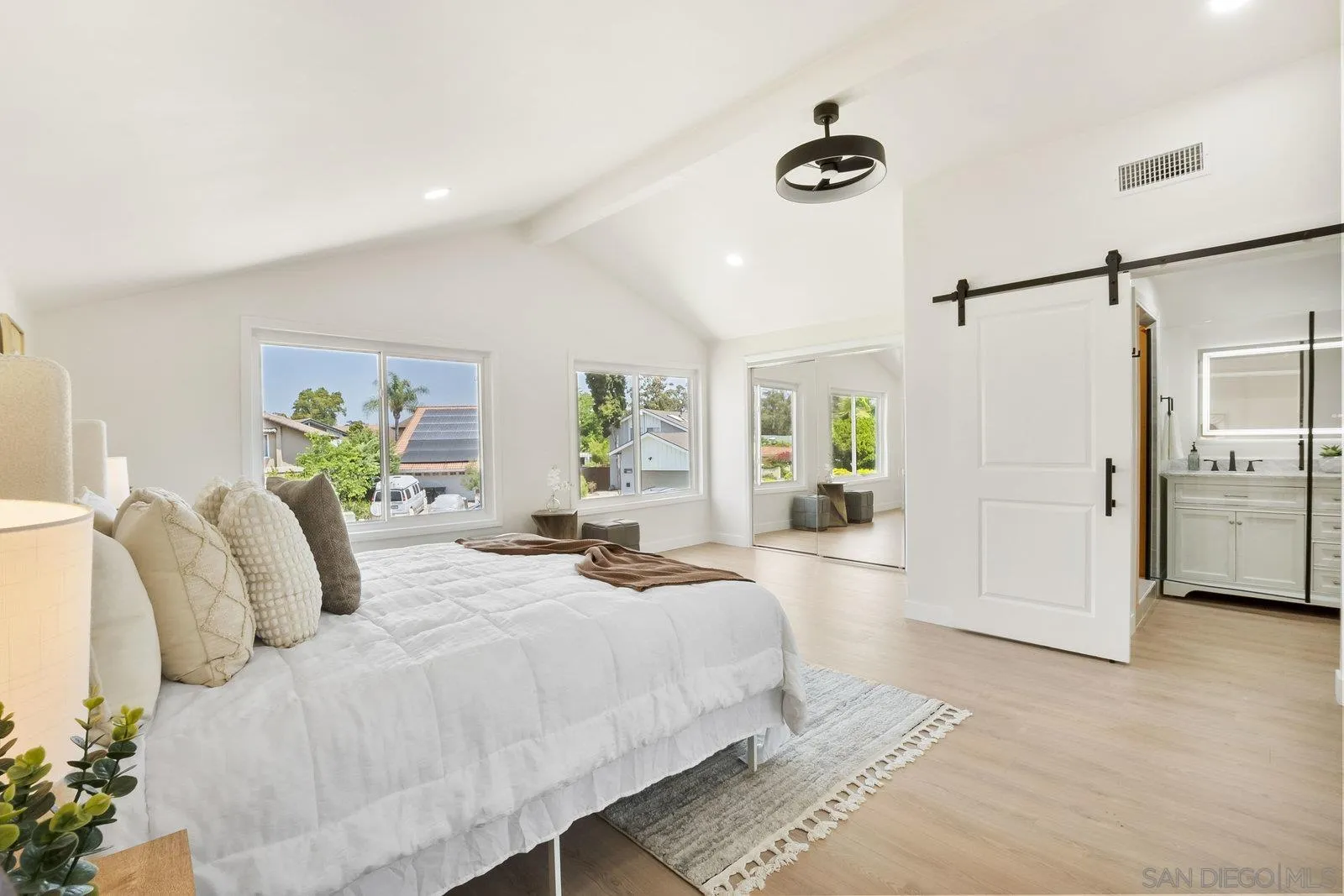 https://cdn.realtyfeed.com/cdn/127/250036246/9590329e9b5608f867a9ca4ff1ac1cfa.webp
