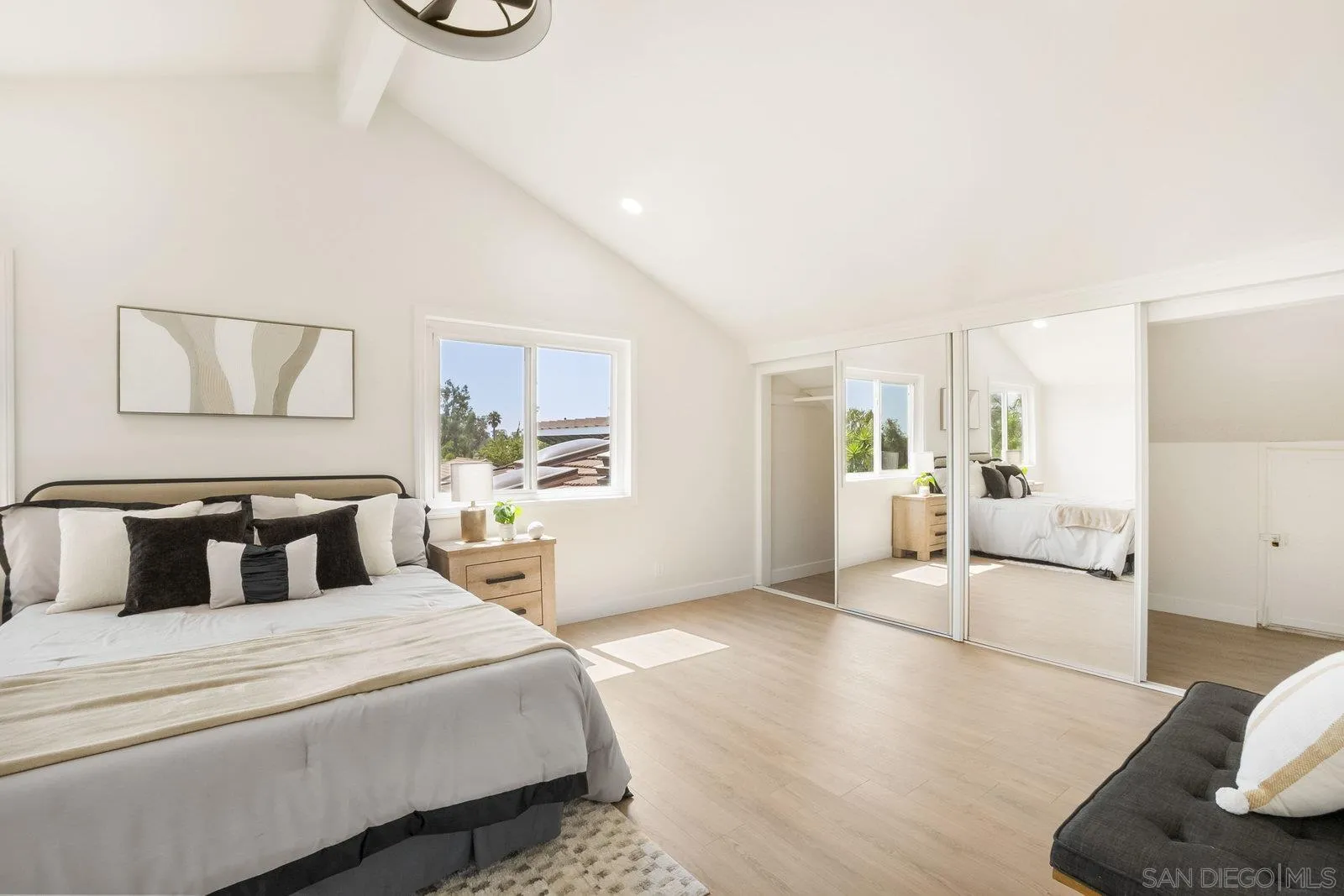 https://cdn.realtyfeed.com/cdn/127/250036246/afef03c4d611aea419264d441fc82344.webp