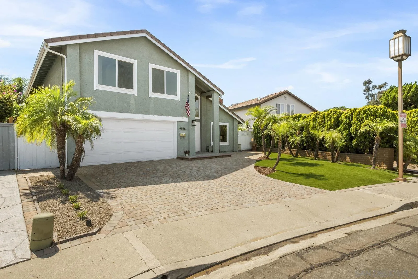 https://cdn.realtyfeed.com/cdn/127/250036246/bcca1951d0f5e13c59673bbce369bb7c.webp