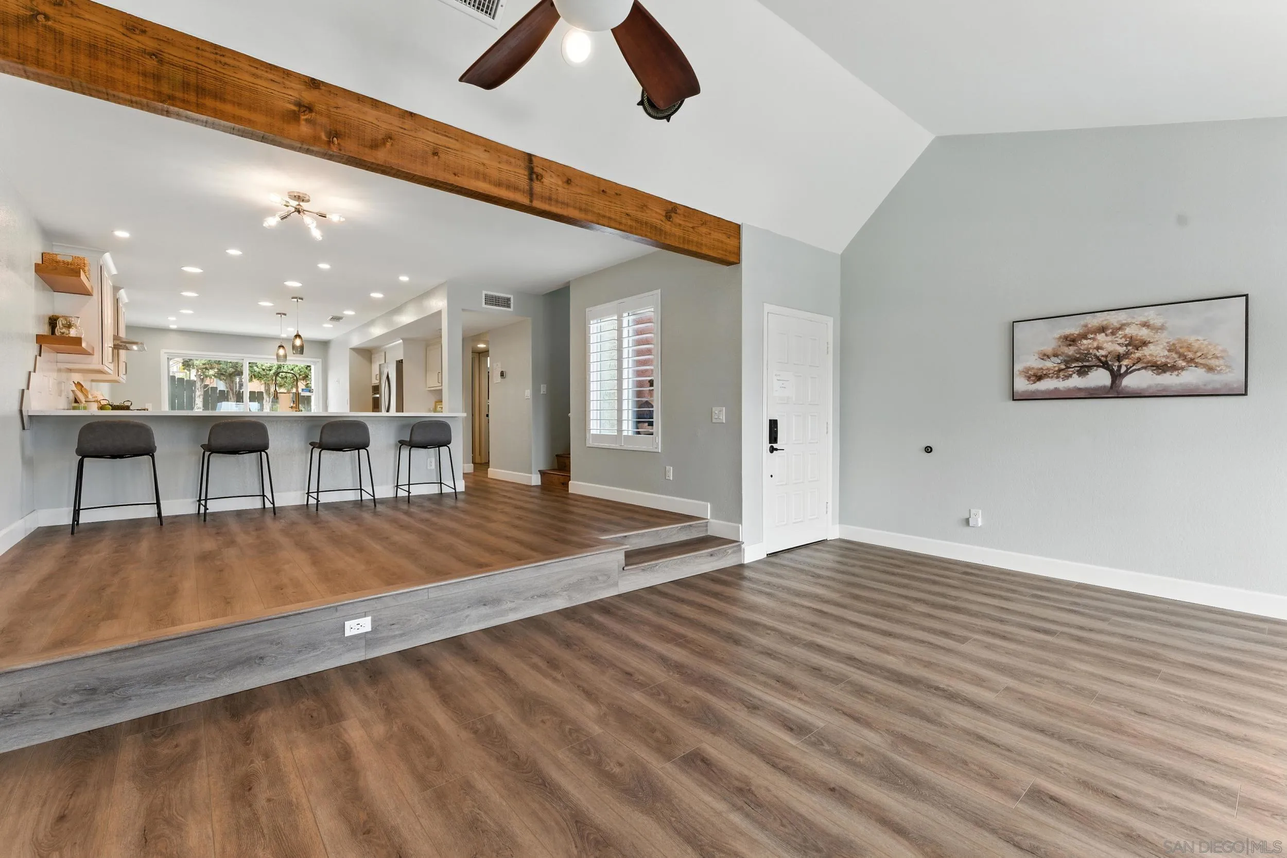 https://cdn.realtyfeed.com/cdn/127/250036248/74fe0183425a267a2ece2f8fc9413daa.webp
