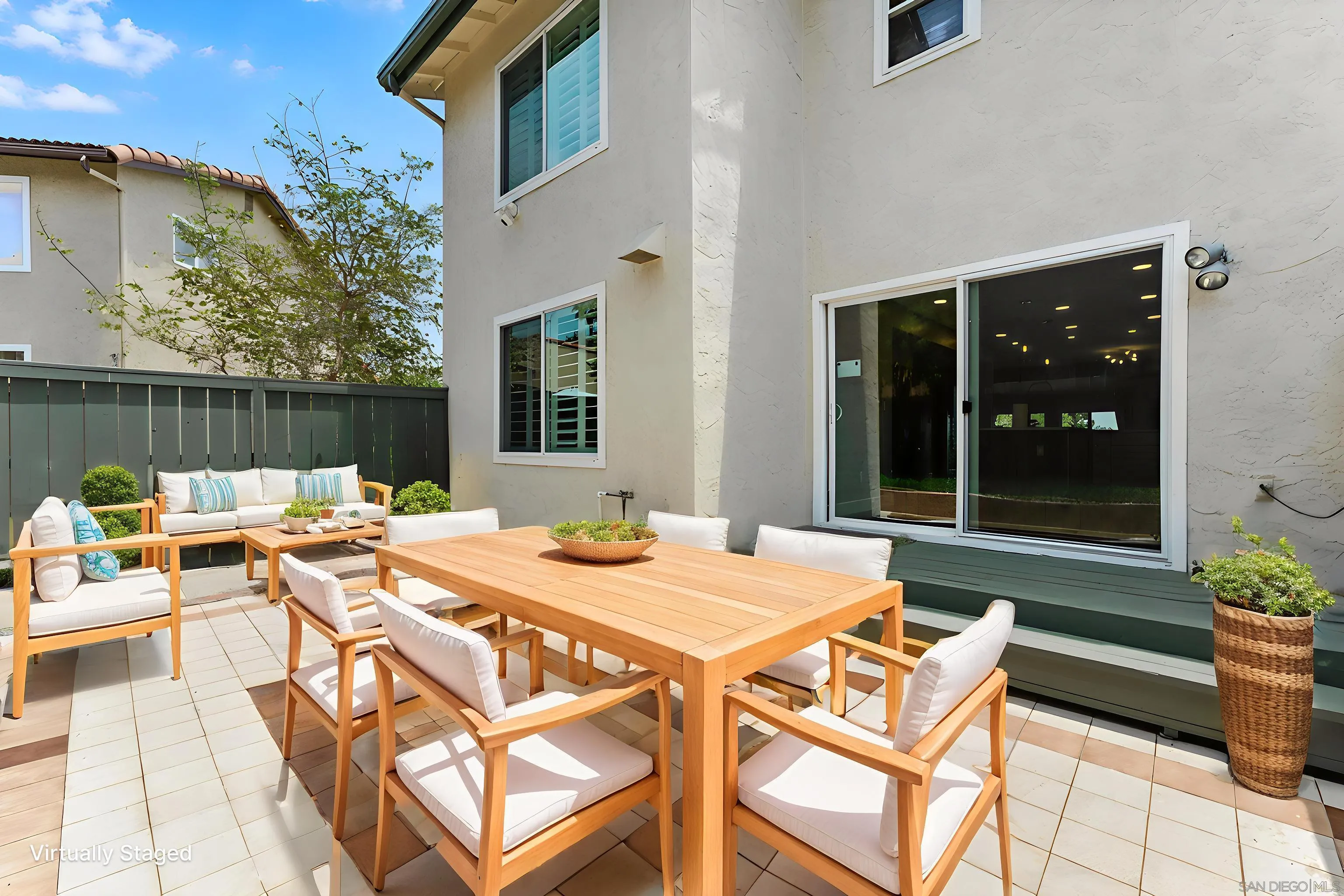 https://cdn.realtyfeed.com/cdn/127/250036248/96d5f68a1f7a68d27c509d091929e60a.webp