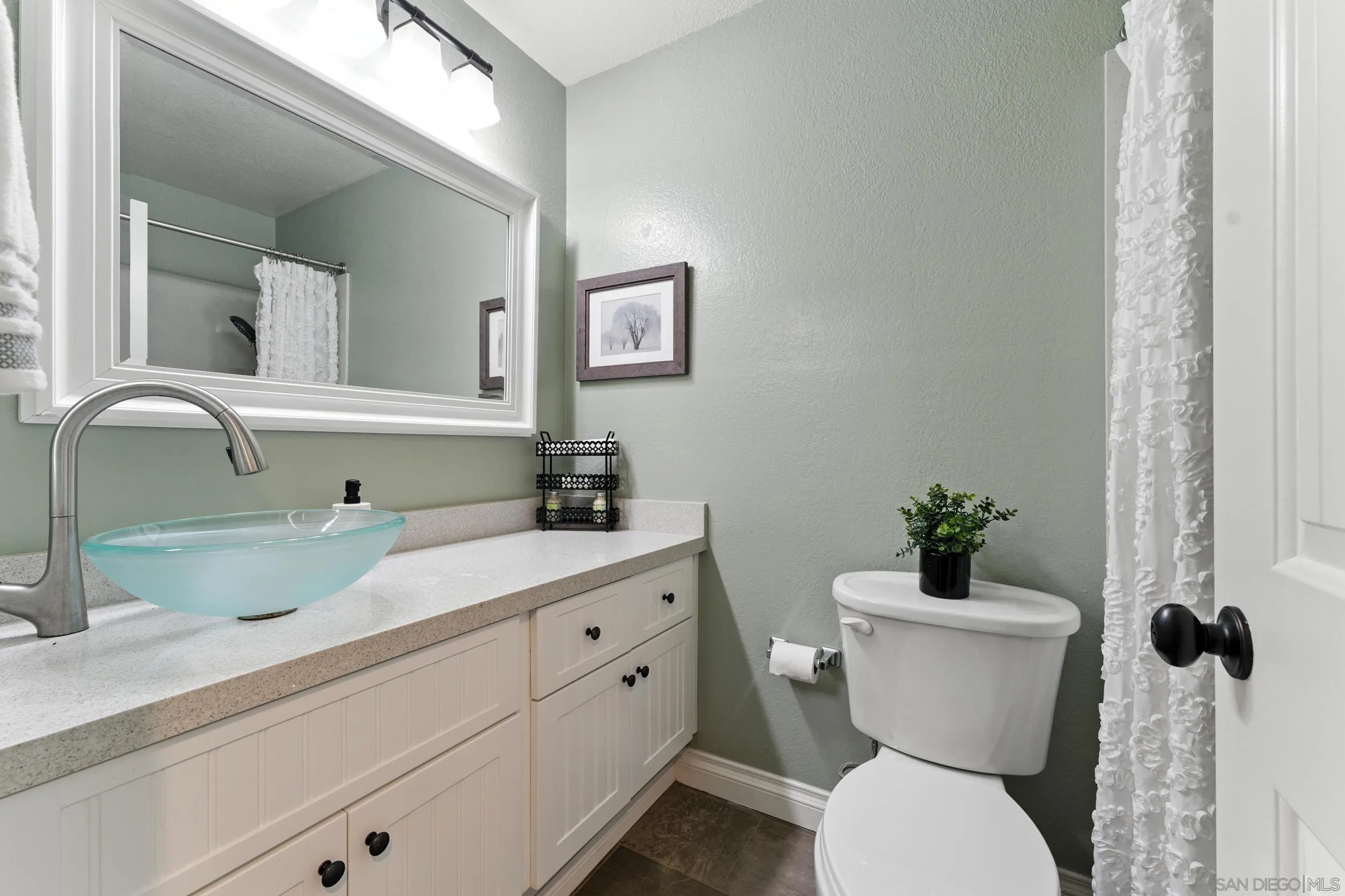 https://cdn.realtyfeed.com/cdn/127/250036248/ac8598cb310b2b390d464684a91b6435.webp