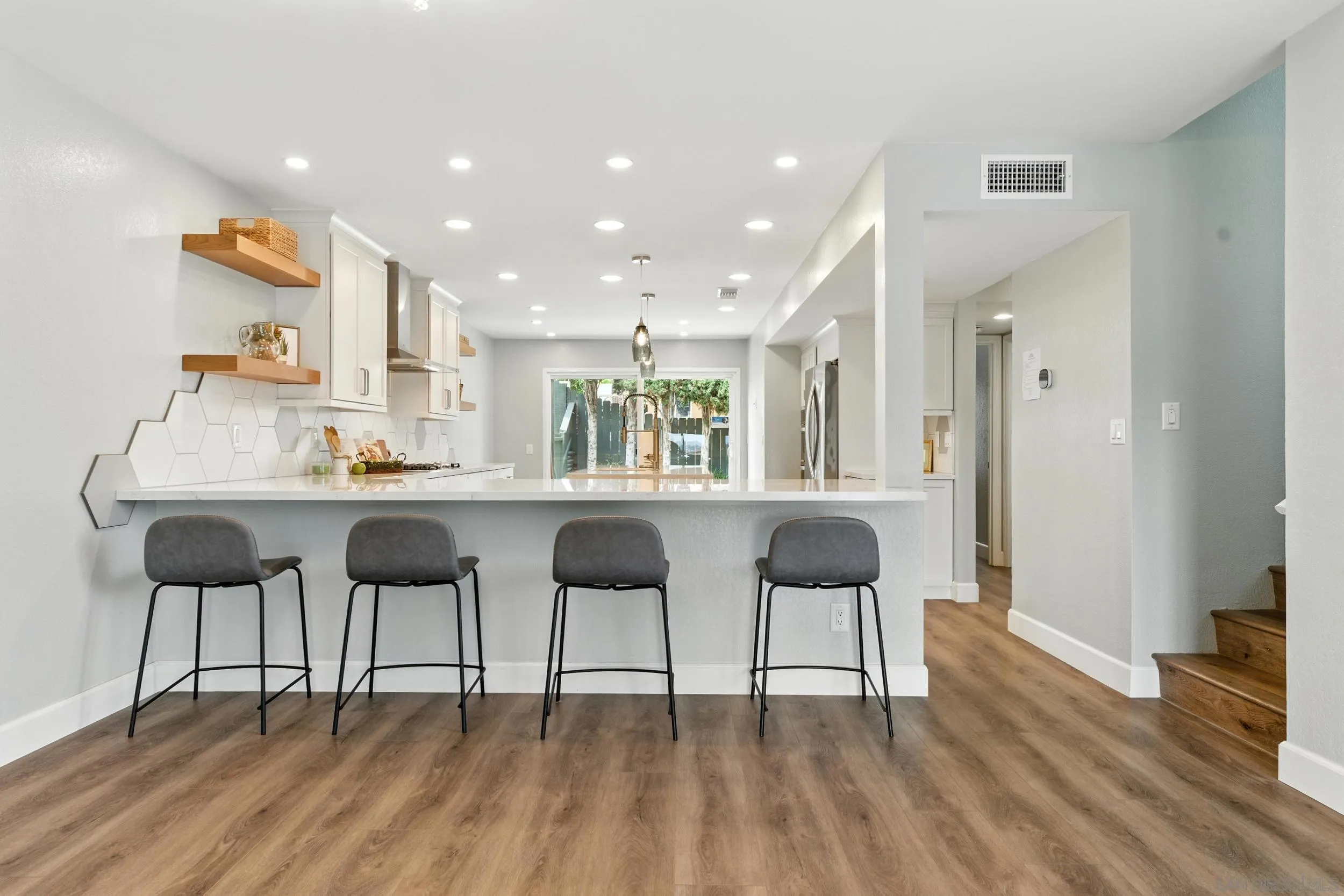 https://cdn.realtyfeed.com/cdn/127/250036248/d5ca273f7b92e7fdafac163ae11e4e45.webp