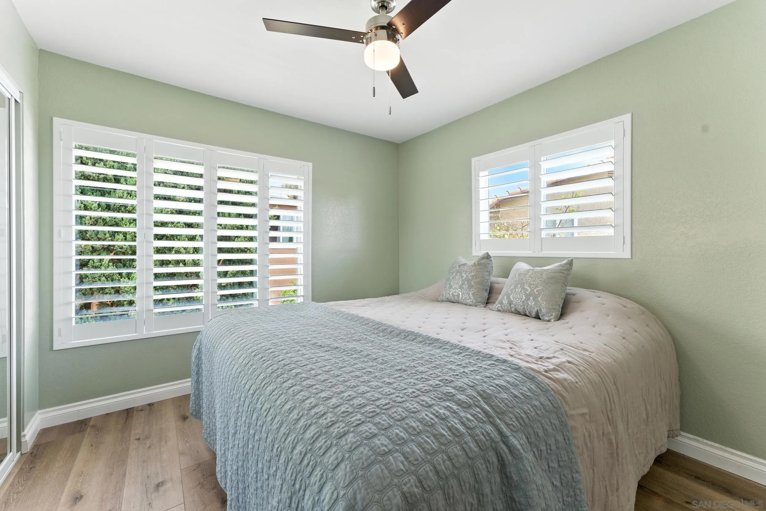 https://cdn.realtyfeed.com/cdn/127/250036248/e3ec408efb6aaced061be346ac30a000.webp