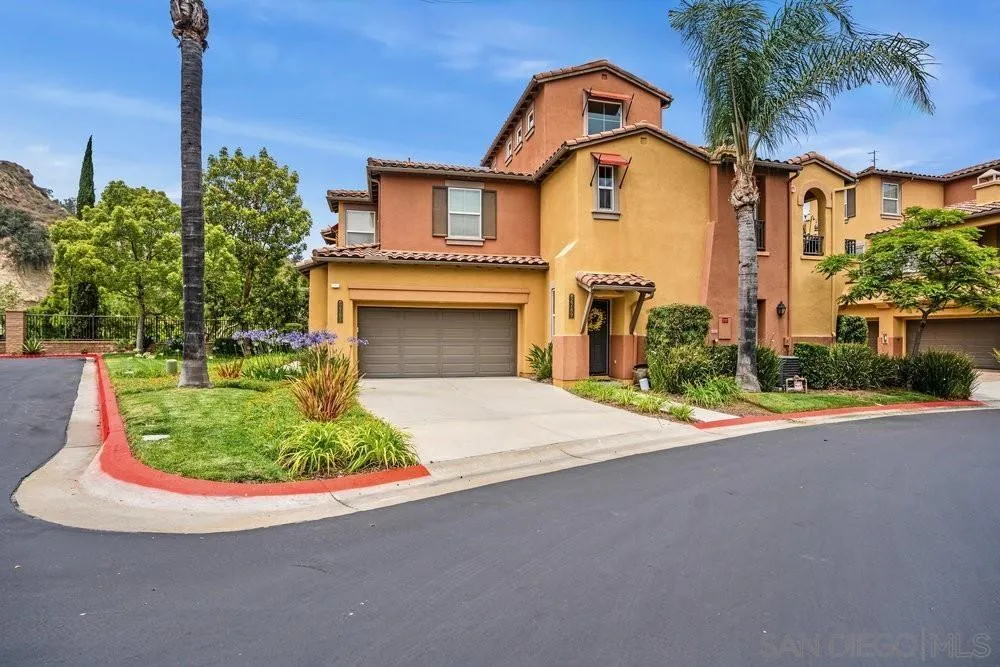 https://cdn.realtyfeed.com/cdn/127/250036250/1c359eefd8ab9c5ada7016387cc28d69.webp