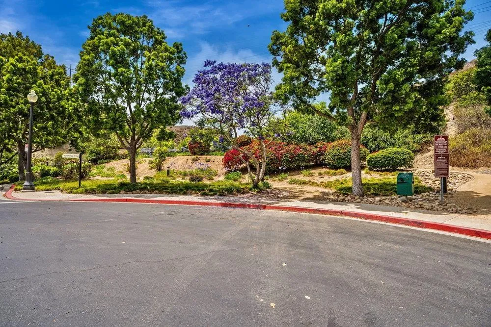 https://cdn.realtyfeed.com/cdn/127/250036250/2bb9bda9644e0ece1187607fea2159b0.webp