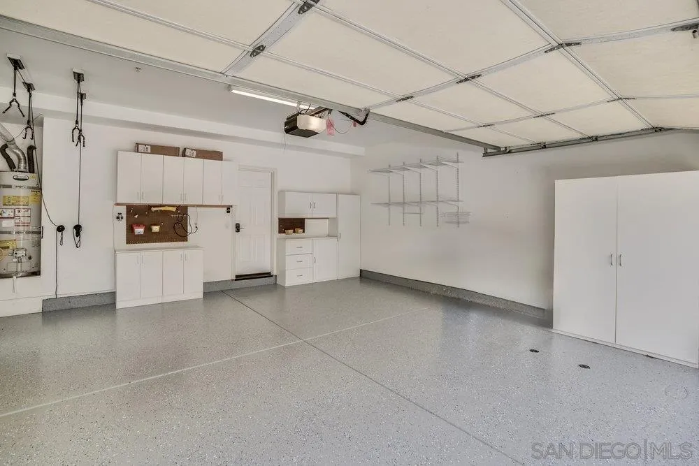 https://cdn.realtyfeed.com/cdn/127/250036250/3668e5f6a63d3fc6a962dd2c88f453dd.webp
