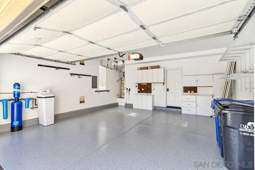 https://cdn.realtyfeed.com/cdn/127/250036250/51f3a96791a5b1efabfd07b558128025.webp