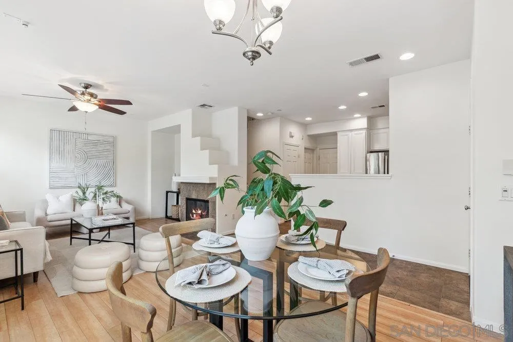 https://cdn.realtyfeed.com/cdn/127/250036250/742d6860e377db7c536a2682e8b80392.webp