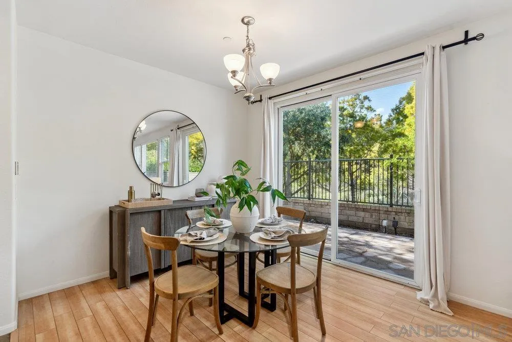 https://cdn.realtyfeed.com/cdn/127/250036250/8e1994b135266fd642b6aefddf9cb017.webp