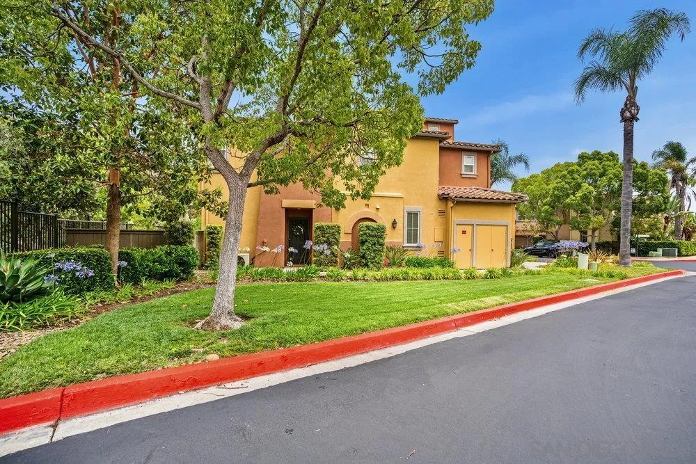 https://cdn.realtyfeed.com/cdn/127/250036250/af88192443204ec4fedaeed1251857ed.webp