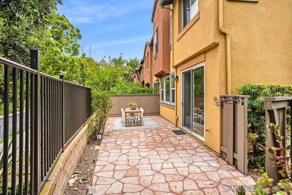 https://cdn.realtyfeed.com/cdn/127/250036250/db32c50260c07958193bdbe2b89c2837.webp