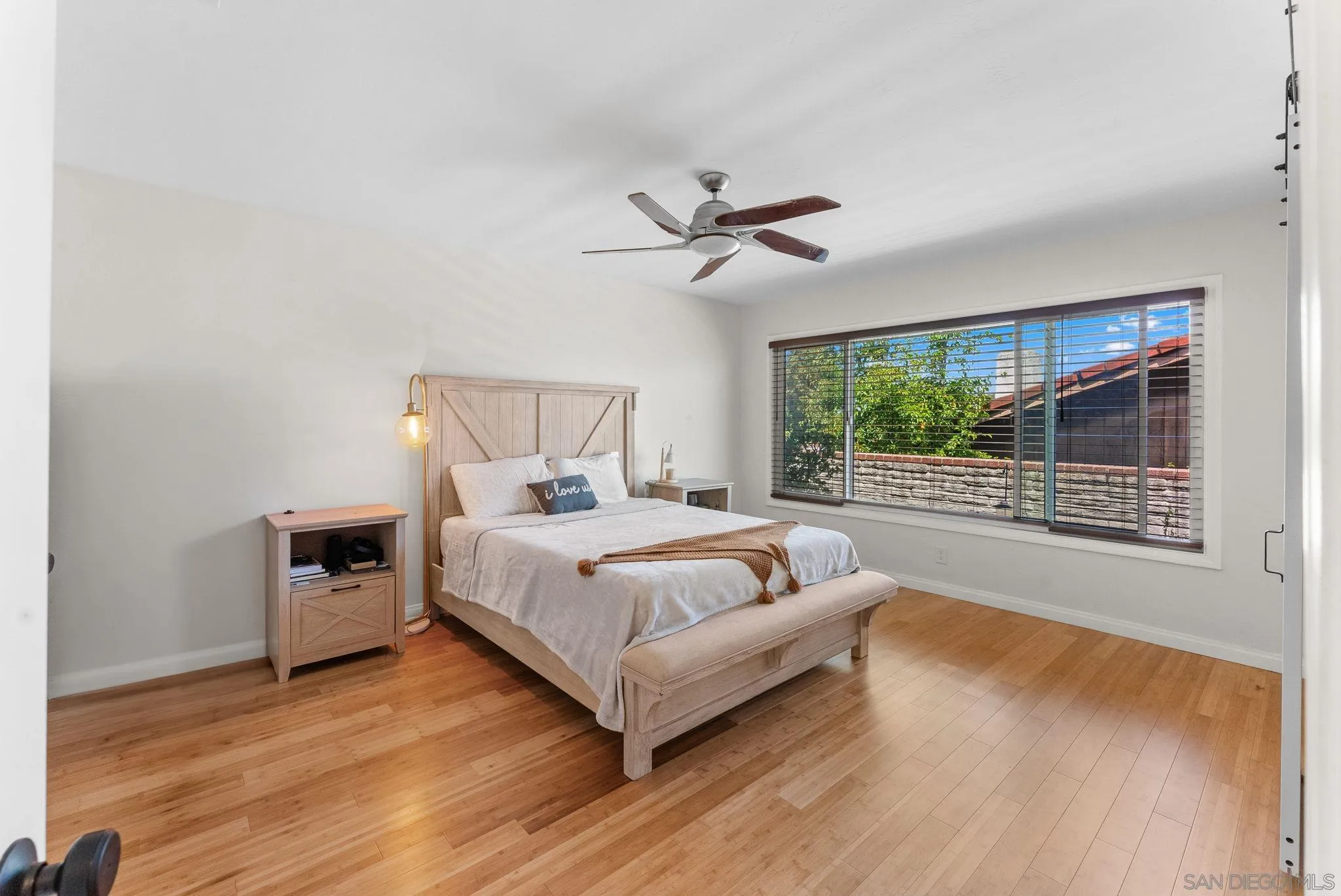 https://cdn.realtyfeed.com/cdn/127/250036252/5636f22a768cb16ed49e57070e42ec3b.webp
