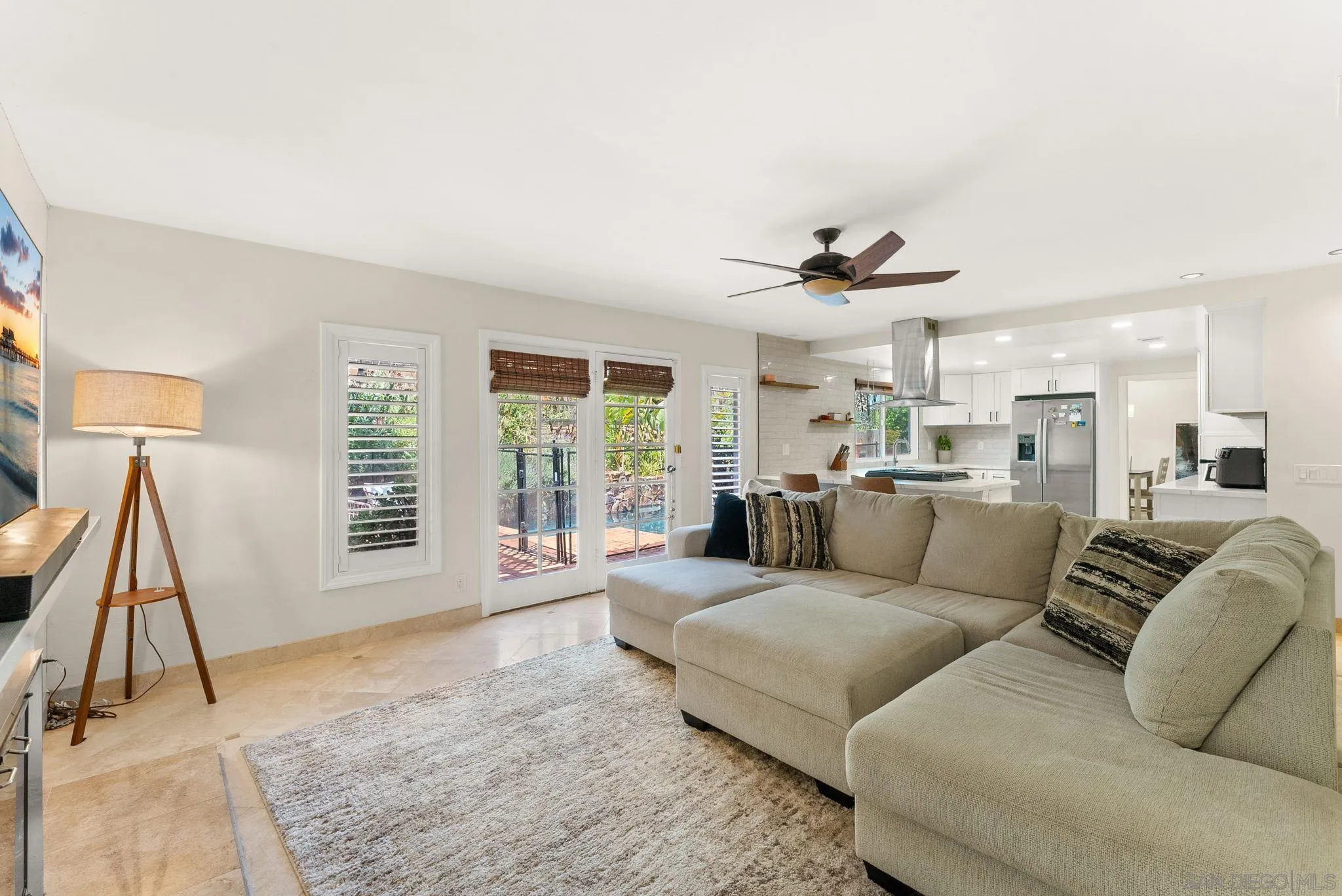 https://cdn.realtyfeed.com/cdn/127/250036252/fdd567b29d2b603b2ae328181a60ca50.webp
