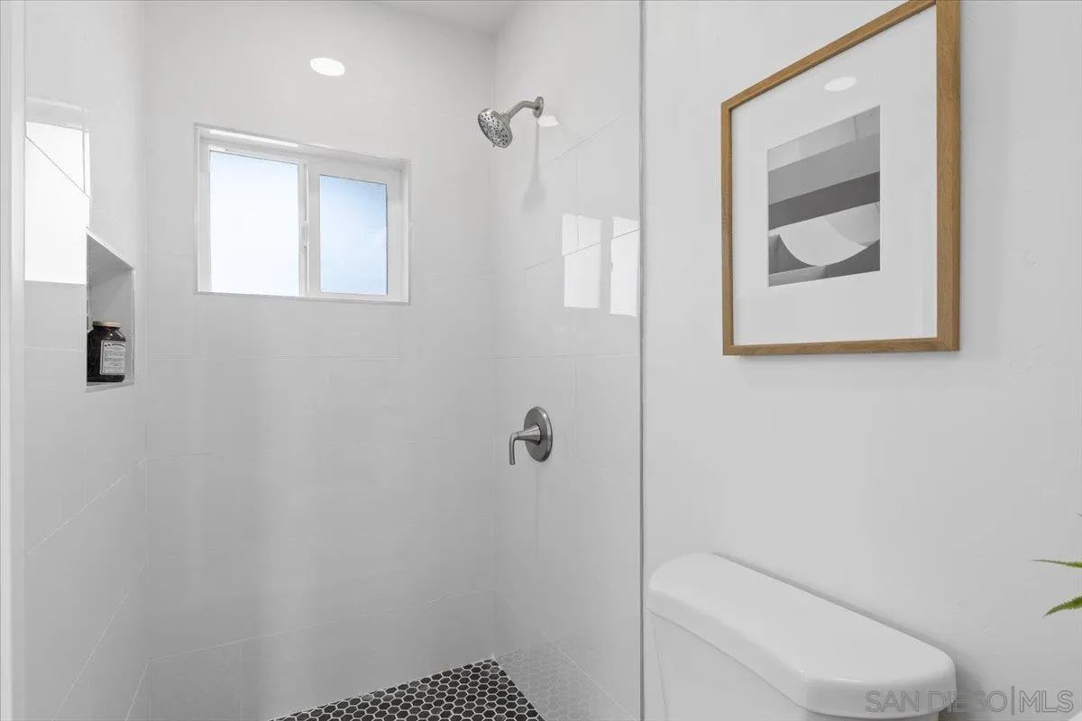 https://cdn.realtyfeed.com/cdn/127/250036257/0b3d2820f0f5c0424a0b9c35f589e7af.webp