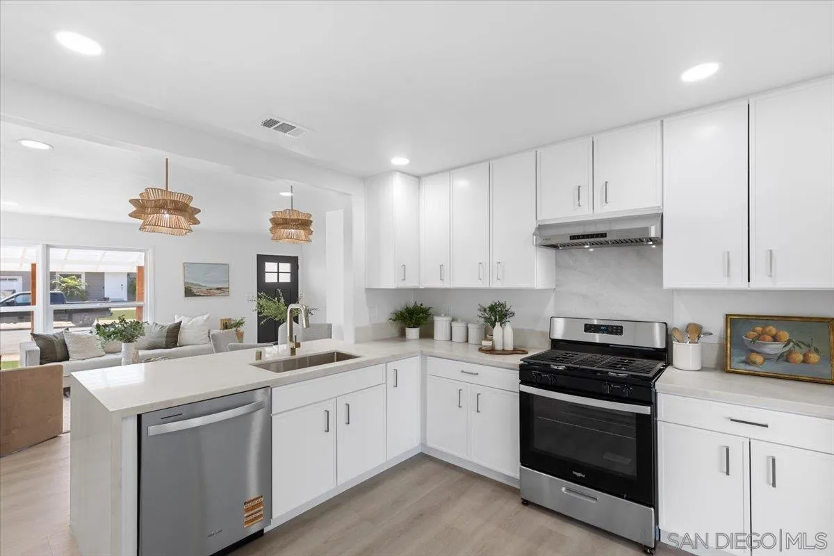 https://cdn.realtyfeed.com/cdn/127/250036257/a45fa425e4bb9d3589e0018c12155a0c.webp