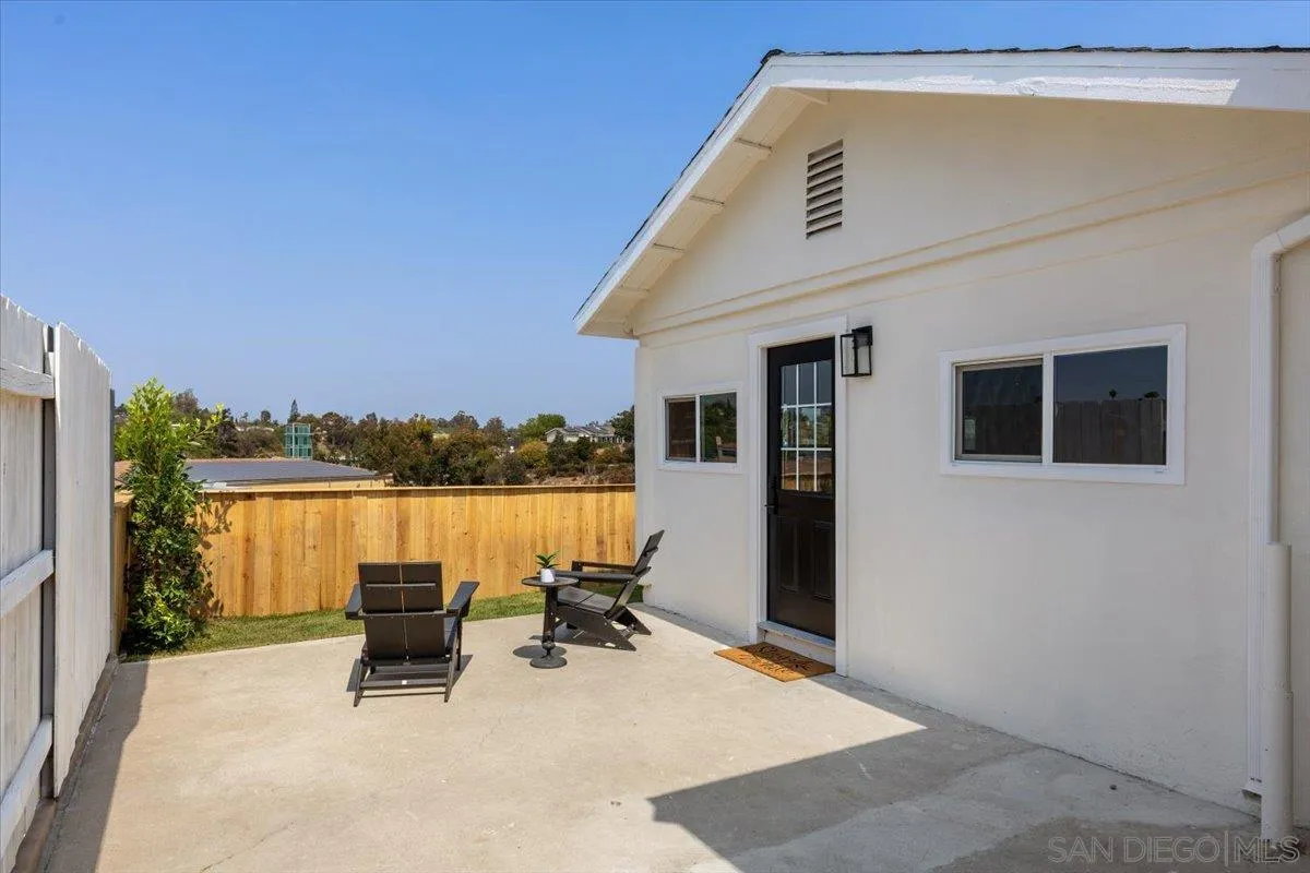 https://cdn.realtyfeed.com/cdn/127/250036257/eb27a0219f72183cefb0cadc7c9797c1.webp