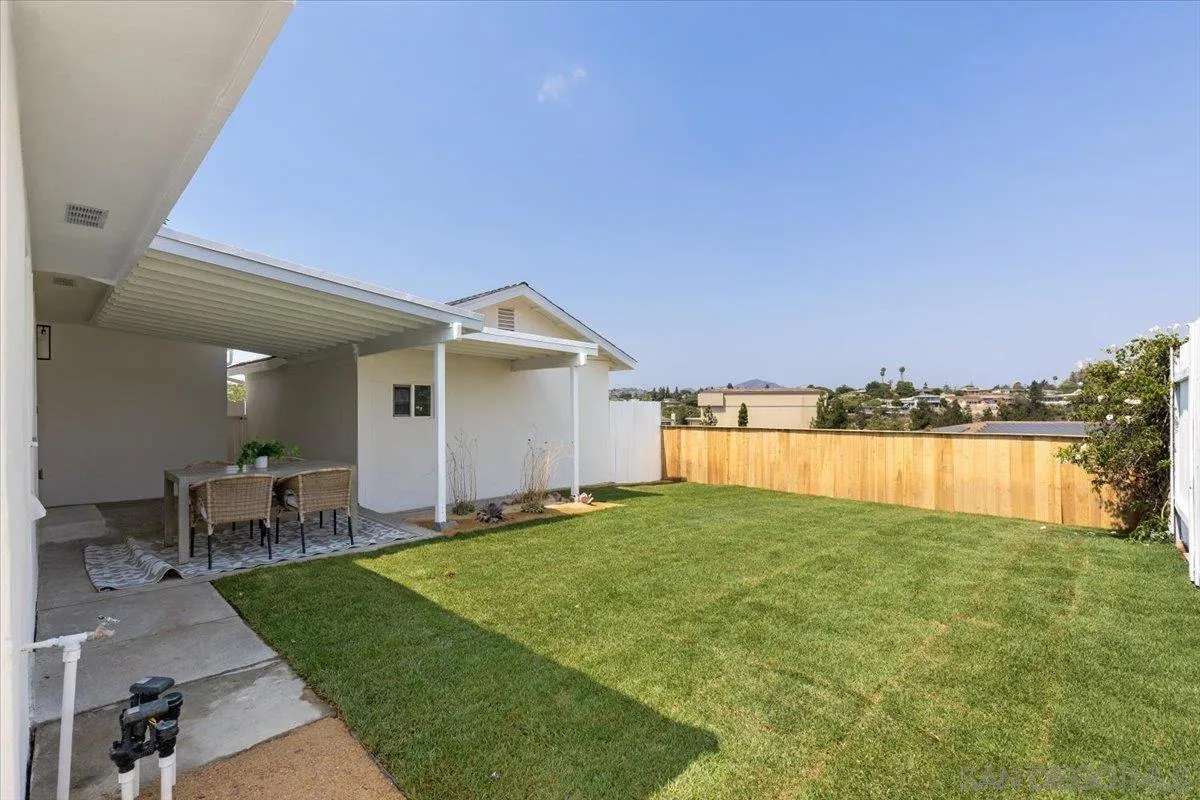 https://cdn.realtyfeed.com/cdn/127/250036257/f2a219e20c35599683707a0fdec882a3.webp