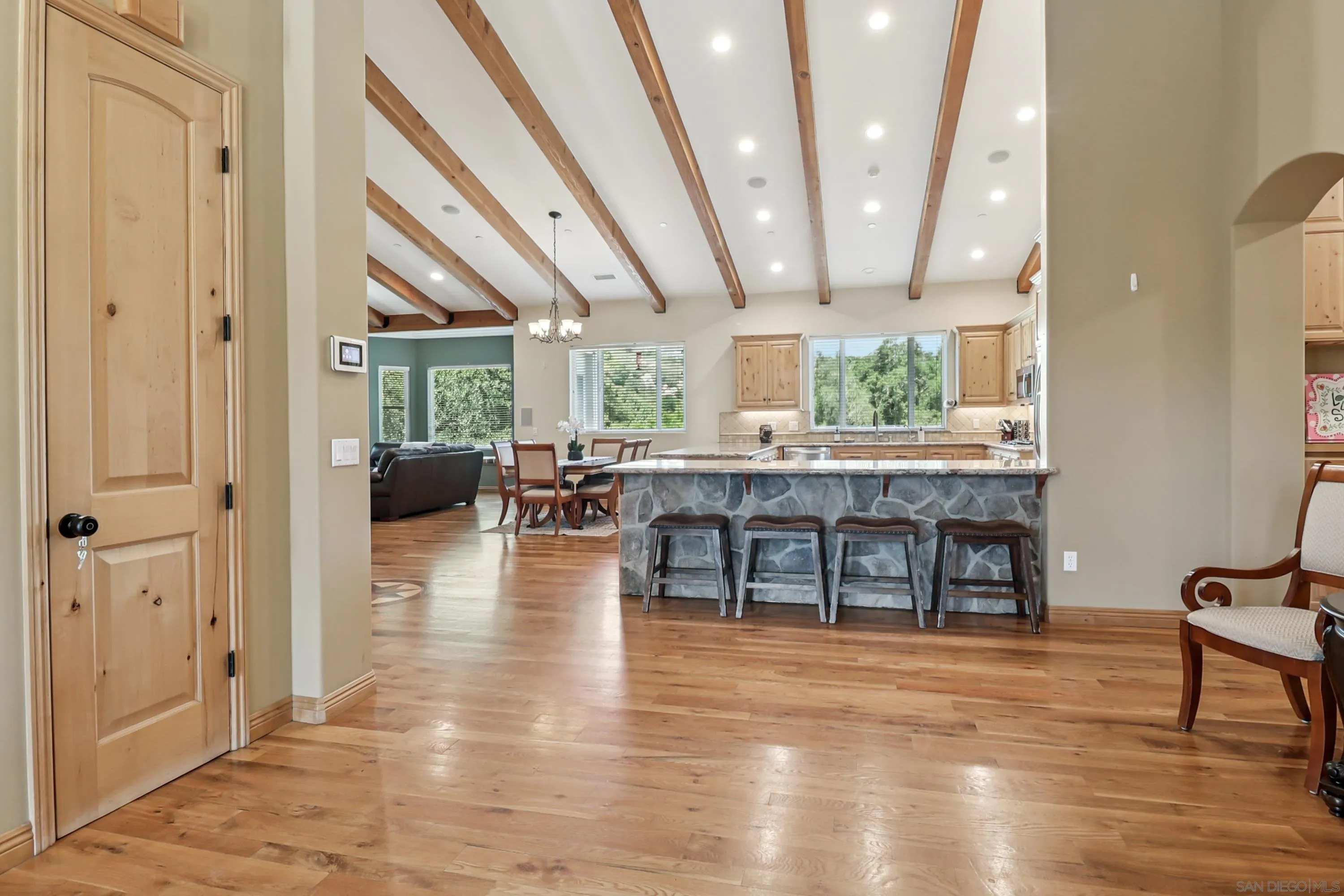 https://cdn.realtyfeed.com/cdn/127/250036259/23334637e79ab7819094218eeaa87e47.webp
