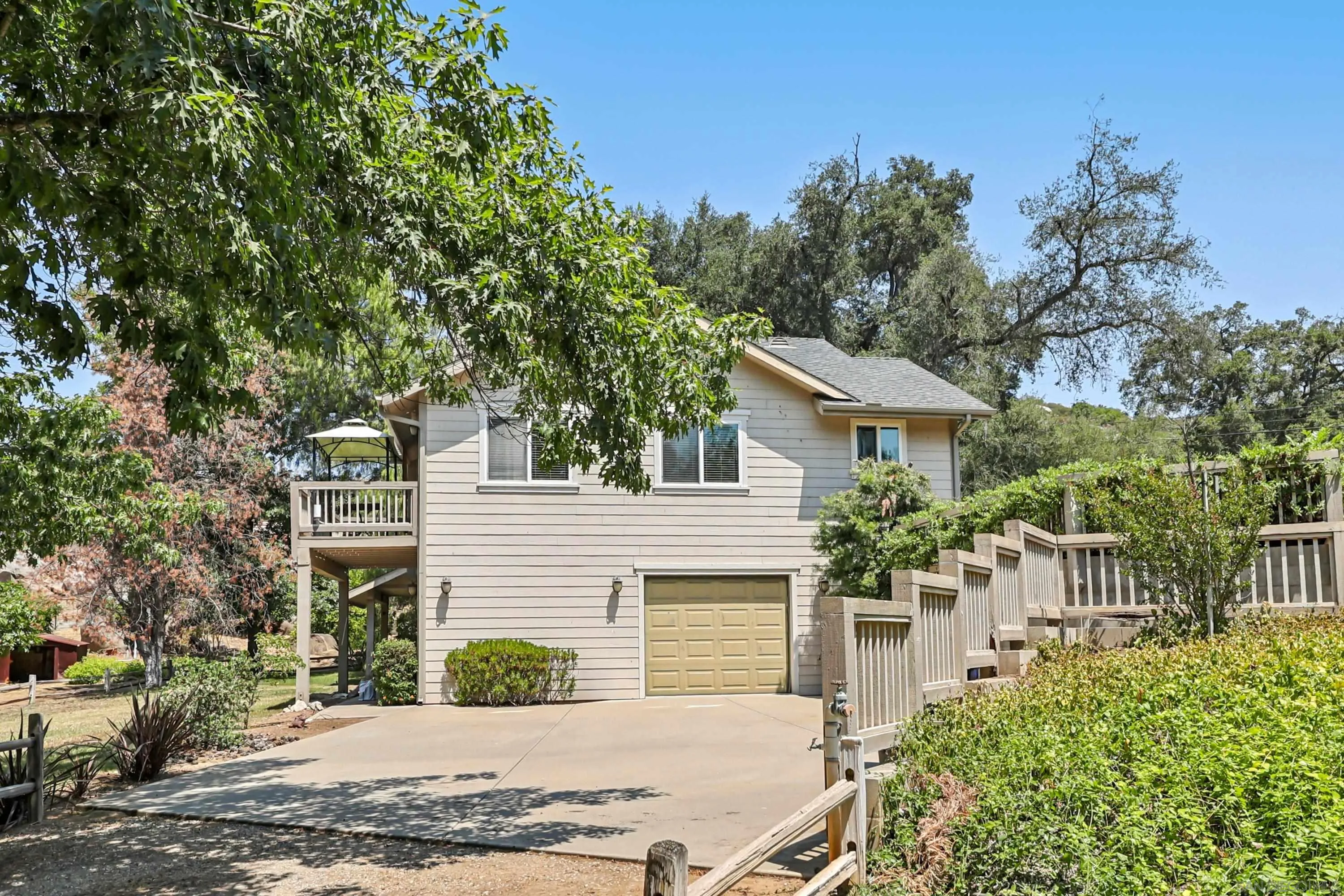 https://cdn.realtyfeed.com/cdn/127/250036259/7c30ccfa72f5423db4ec909e719f9177.webp