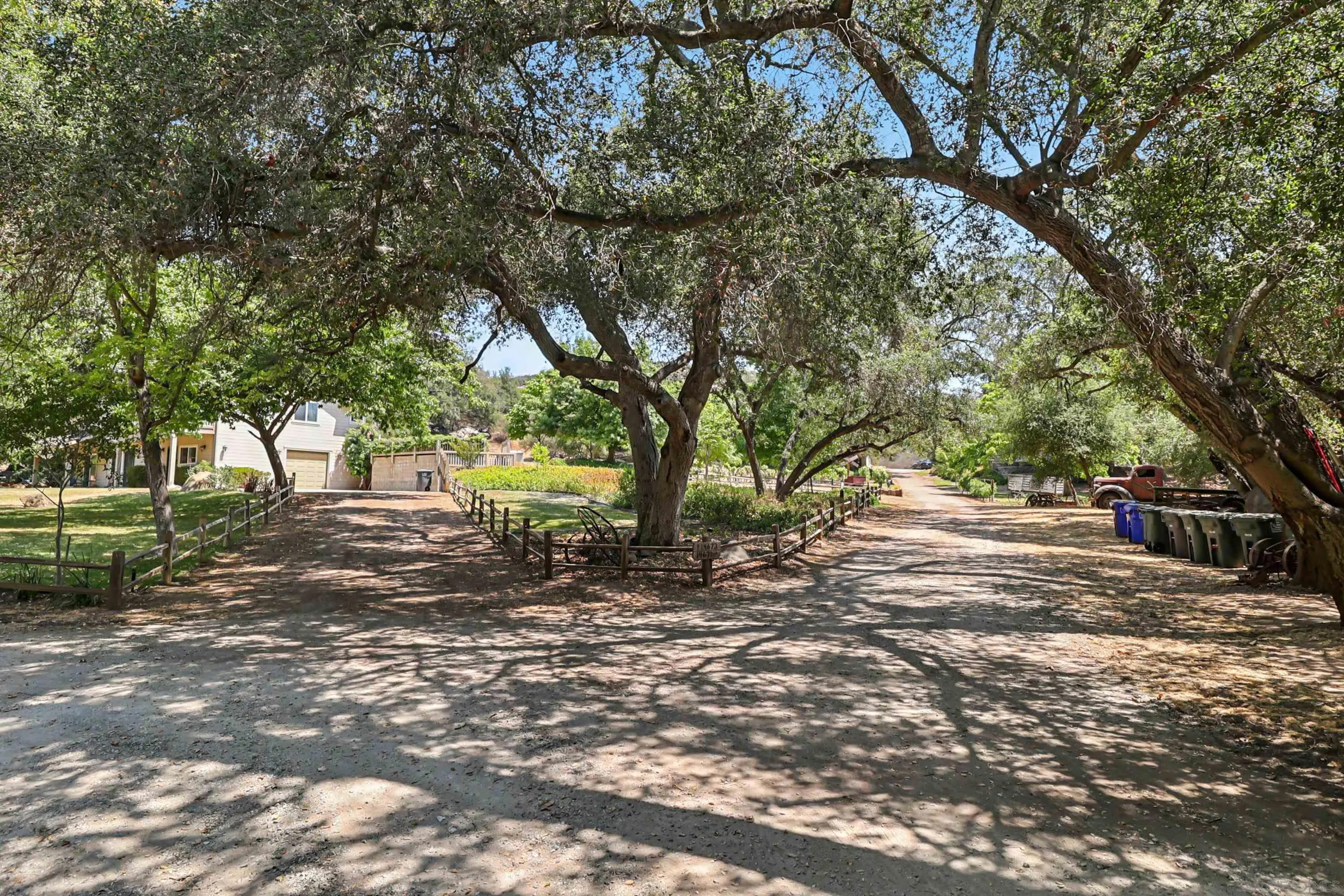 https://cdn.realtyfeed.com/cdn/127/250036259/8b9d892ac254a57cb389769dd9fdf0a4.webp
