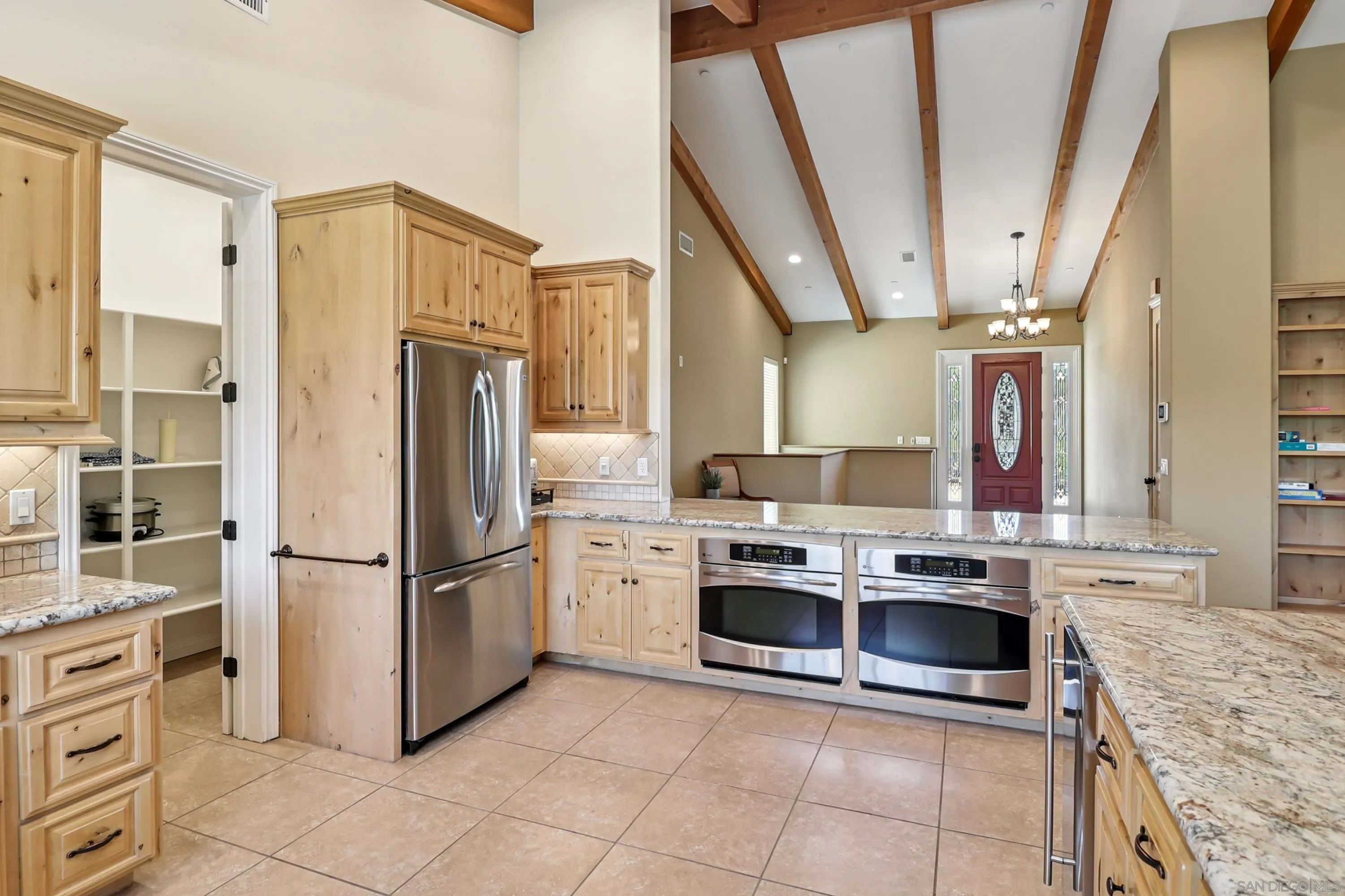 https://cdn.realtyfeed.com/cdn/127/250036259/a41207e4229e694b9fccbe9ec8b57cec.webp