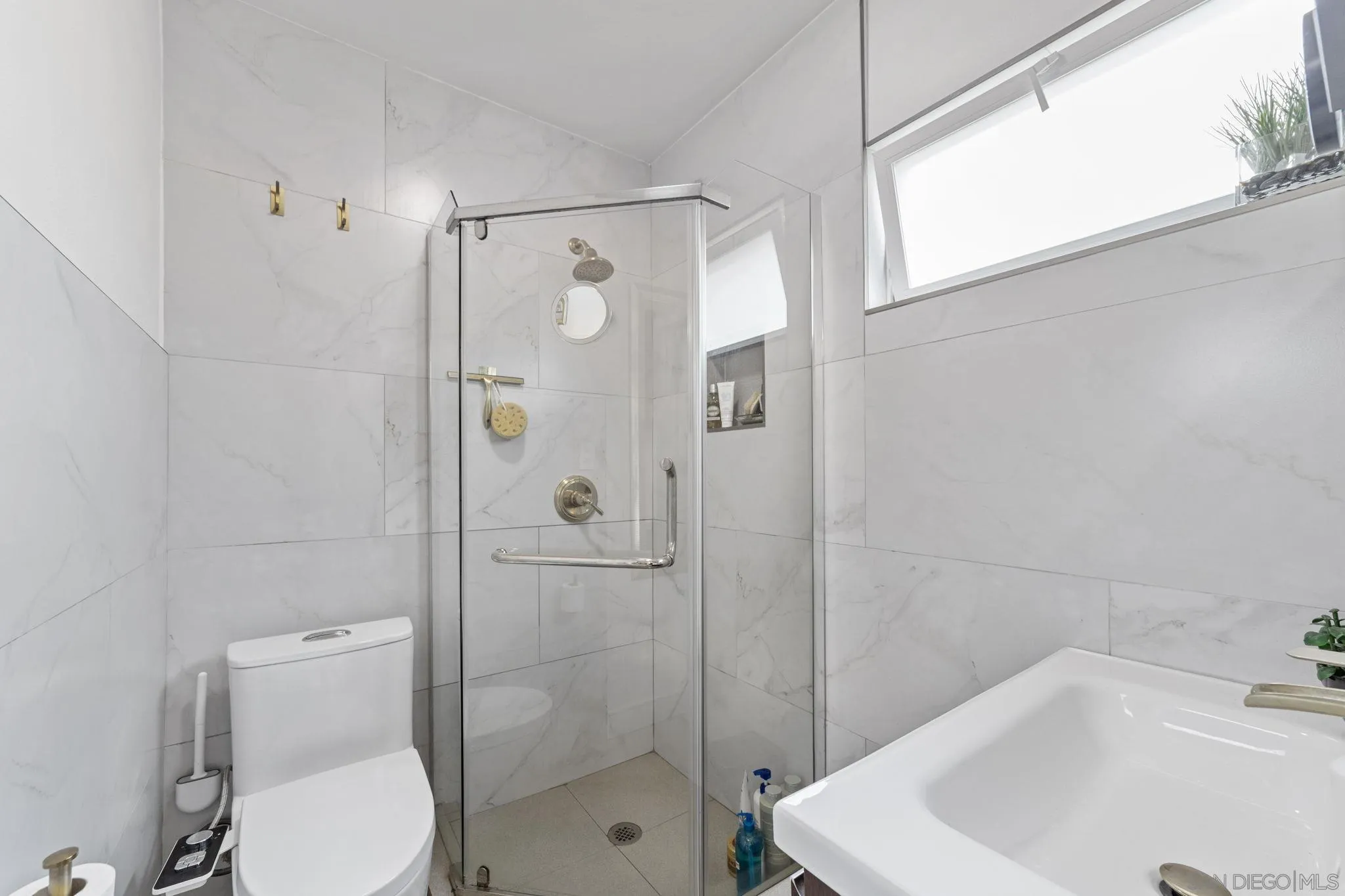 https://cdn.realtyfeed.com/cdn/127/250036260/87e98e9178079b16783377bd02b8796b.webp