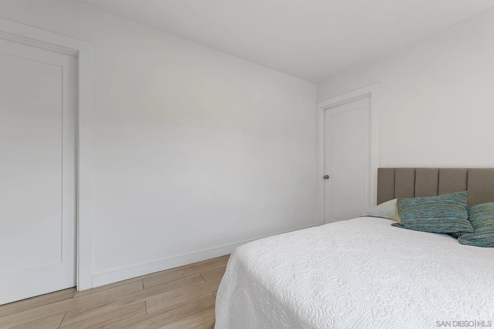 https://cdn.realtyfeed.com/cdn/127/250036260/9a5e94d79504f79560f70f7c2d5108be.webp