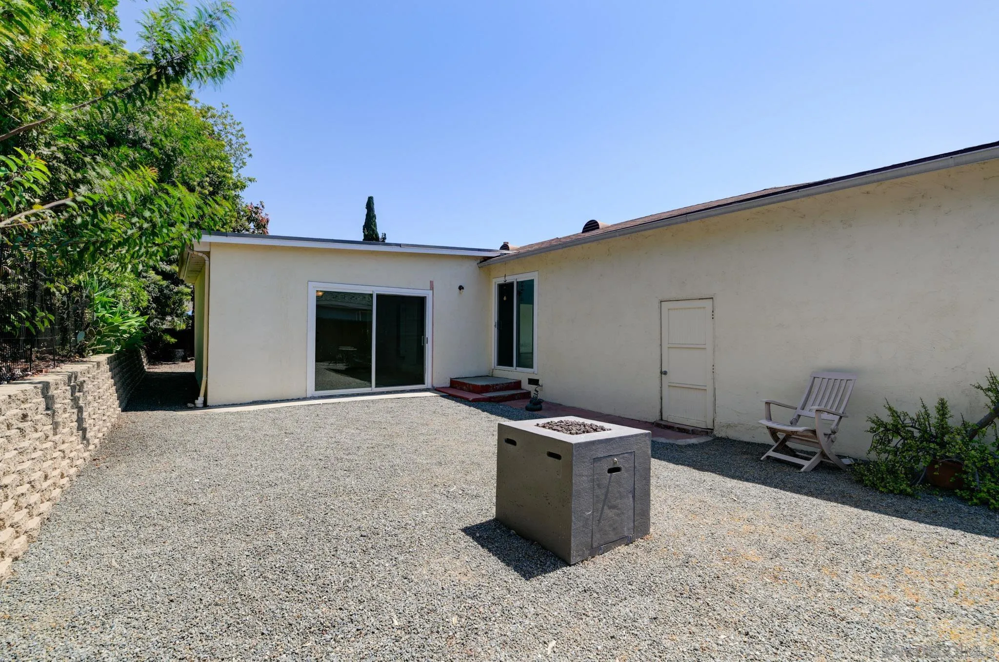 https://cdn.realtyfeed.com/cdn/127/250036263/1ecb8854bd4e278f6a6d2aa2fde20d05.webp