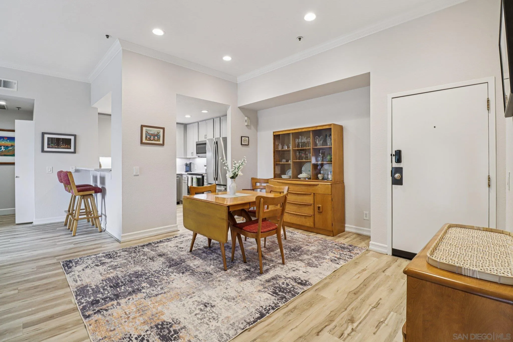 https://cdn.realtyfeed.com/cdn/127/250036264/144cc990e540633290593d83f17861ff.webp