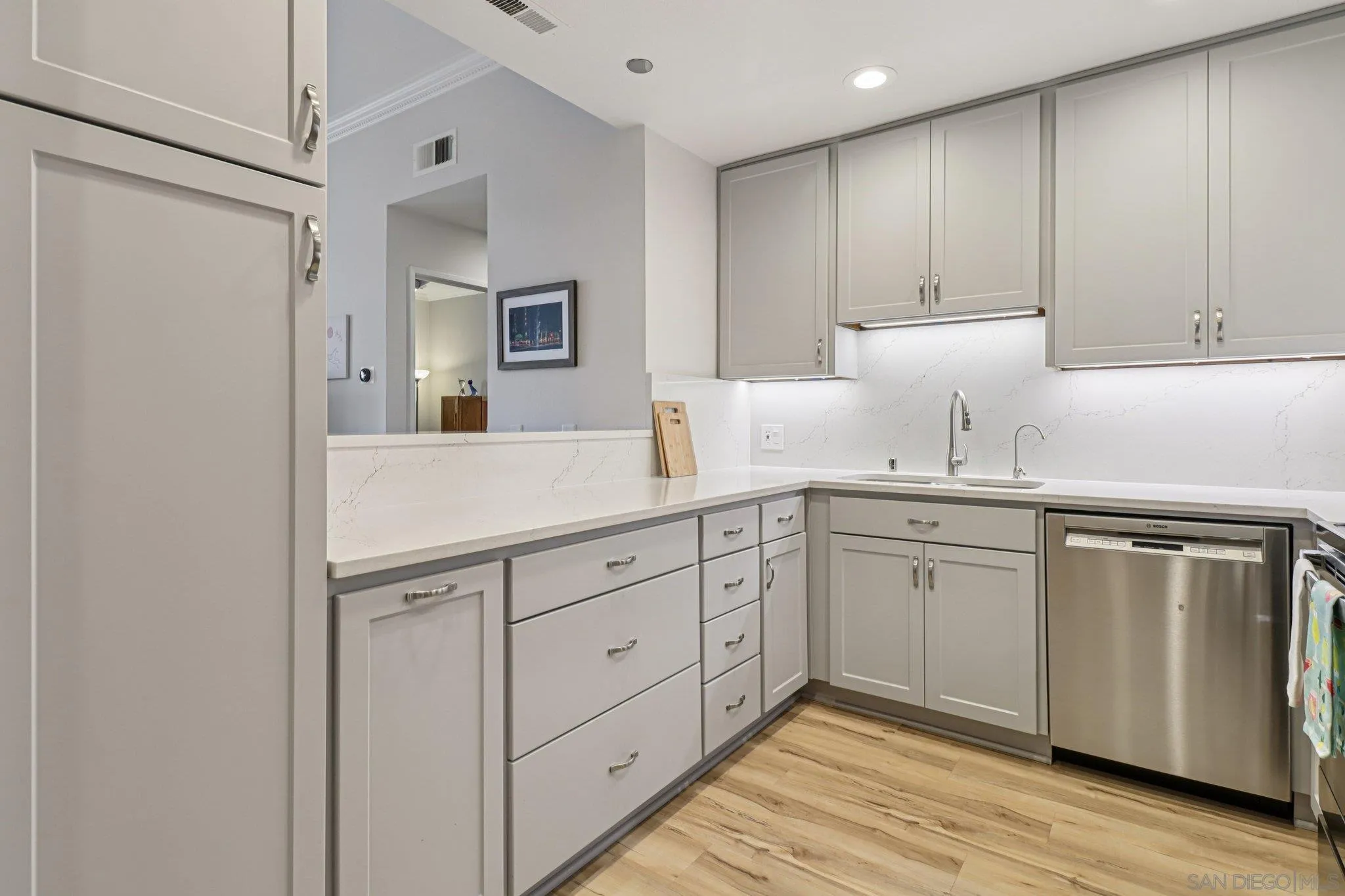 https://cdn.realtyfeed.com/cdn/127/250036264/50717b66d1c82c2f2b22b84a6b20a2da.webp