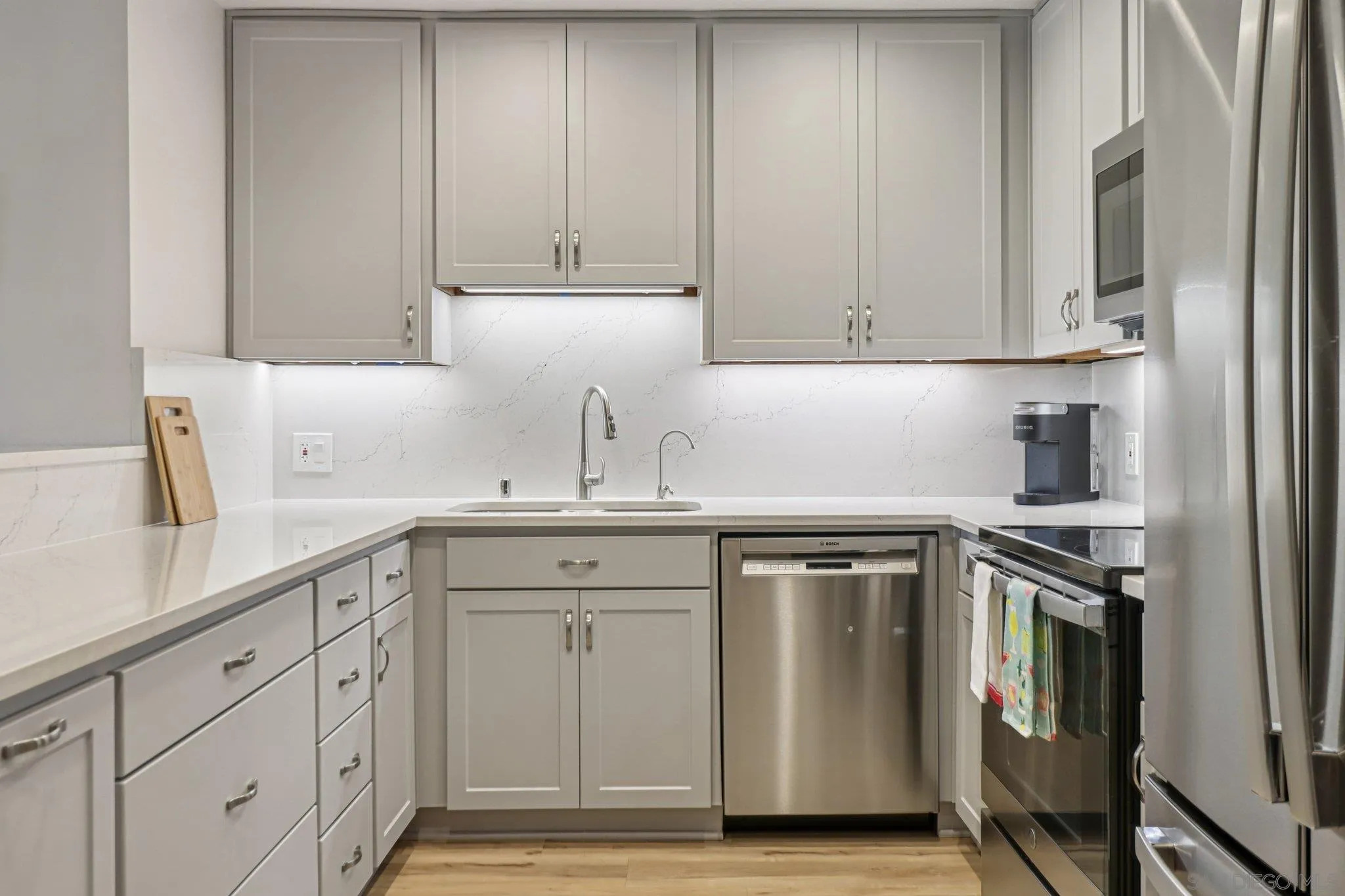 https://cdn.realtyfeed.com/cdn/127/250036264/590097fce7a5efd9c04926376457d042.webp