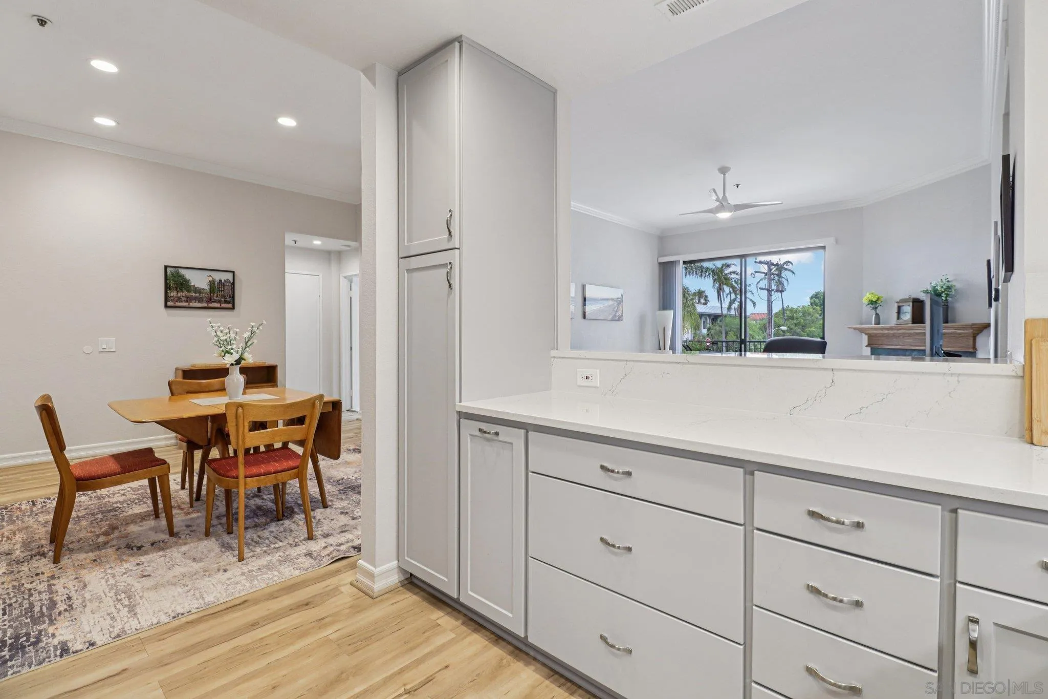 https://cdn.realtyfeed.com/cdn/127/250036264/750803da47b63efdcb7a69956947c174.webp