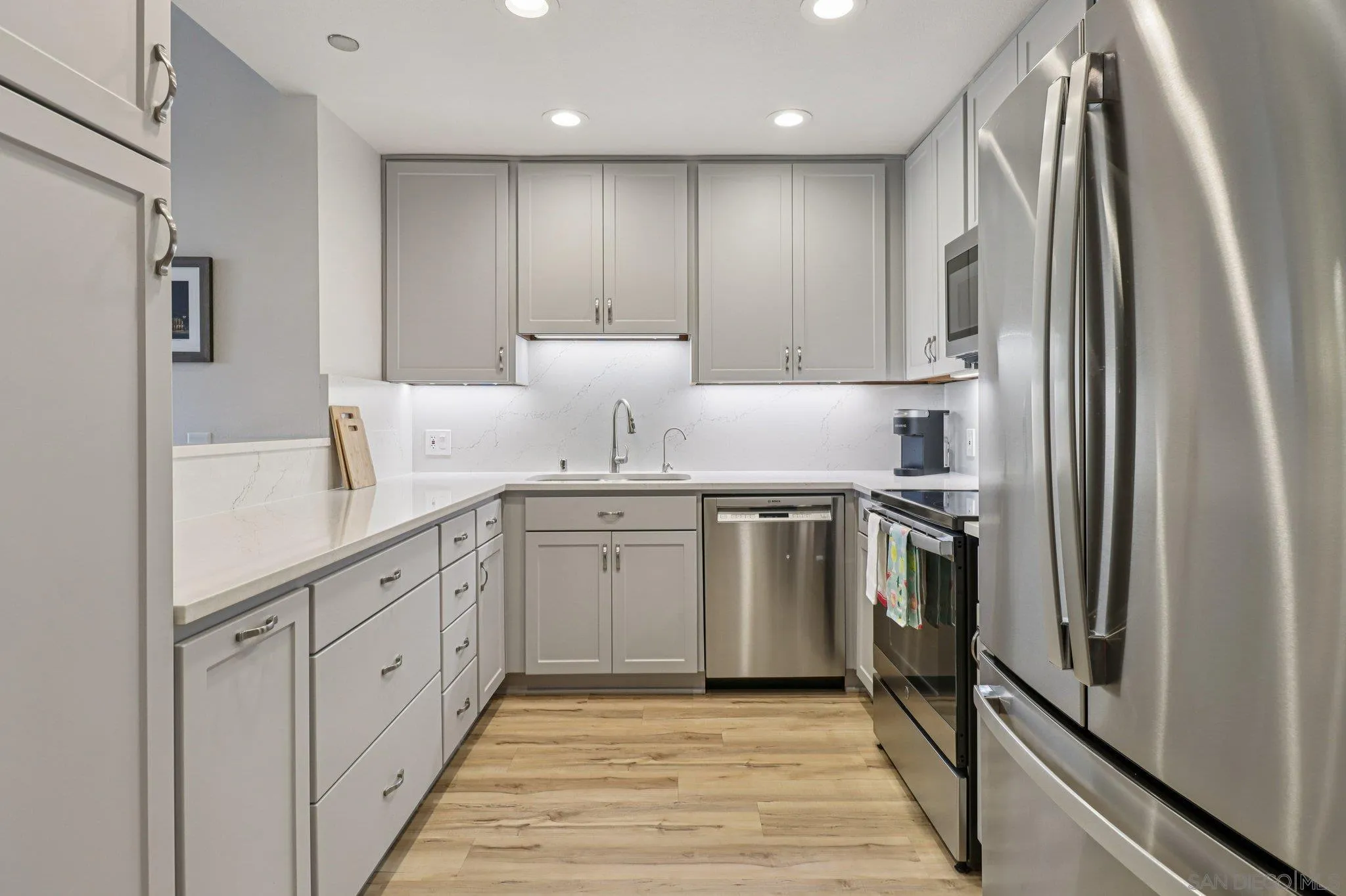 https://cdn.realtyfeed.com/cdn/127/250036264/7bc5ffb421e0c9b5a0a104e759898b30.webp