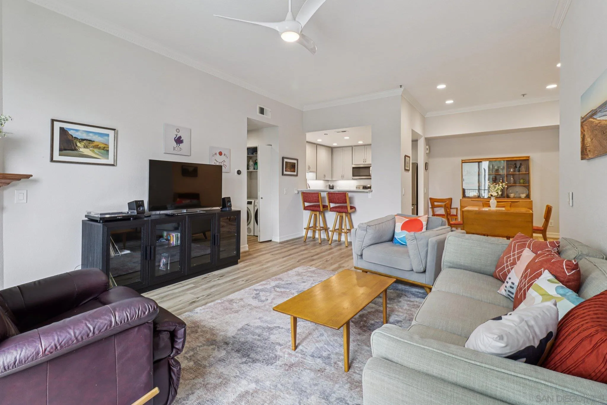 https://cdn.realtyfeed.com/cdn/127/250036264/954fde29e5ef90814e058d1e651edf71.webp