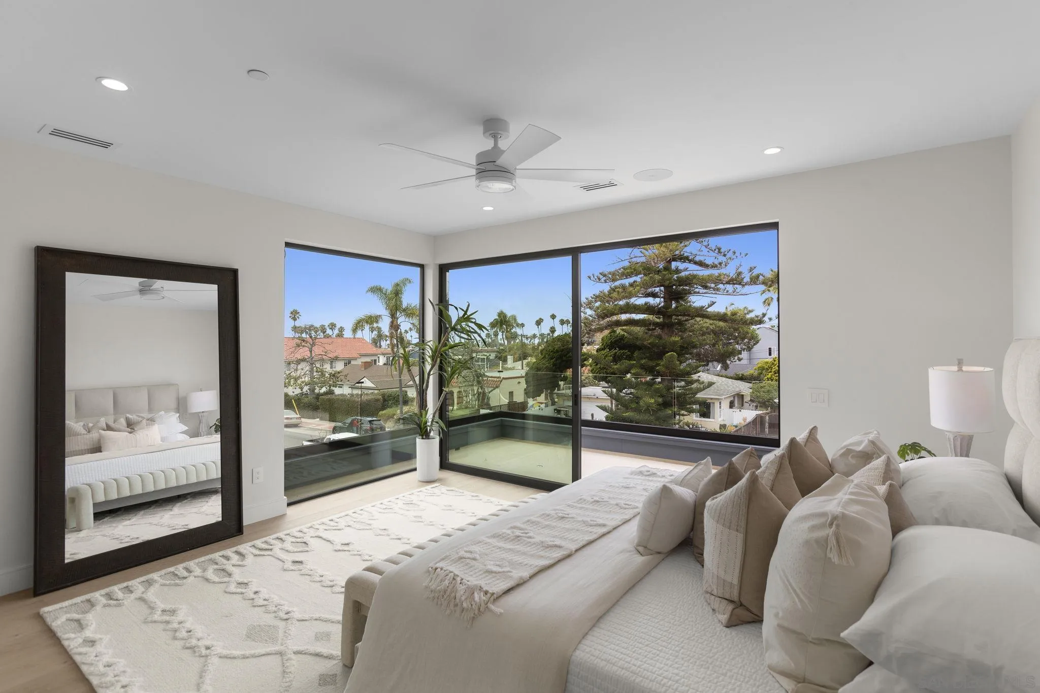 https://cdn.realtyfeed.com/cdn/127/250036265/7c0fc9b68f2368599073ccf34acdb727.webp
