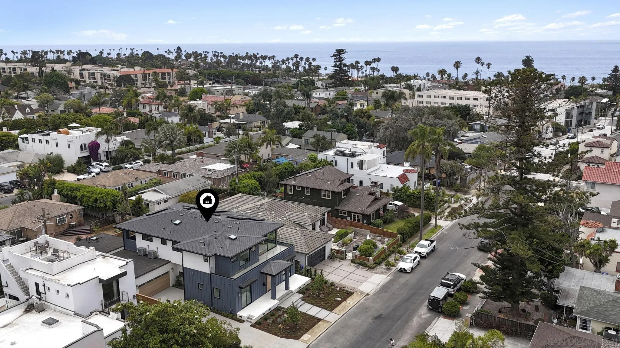 https://cdn.realtyfeed.com/cdn/127/250036265/efeea6d16b471bb070854f1e5af812f4.webp