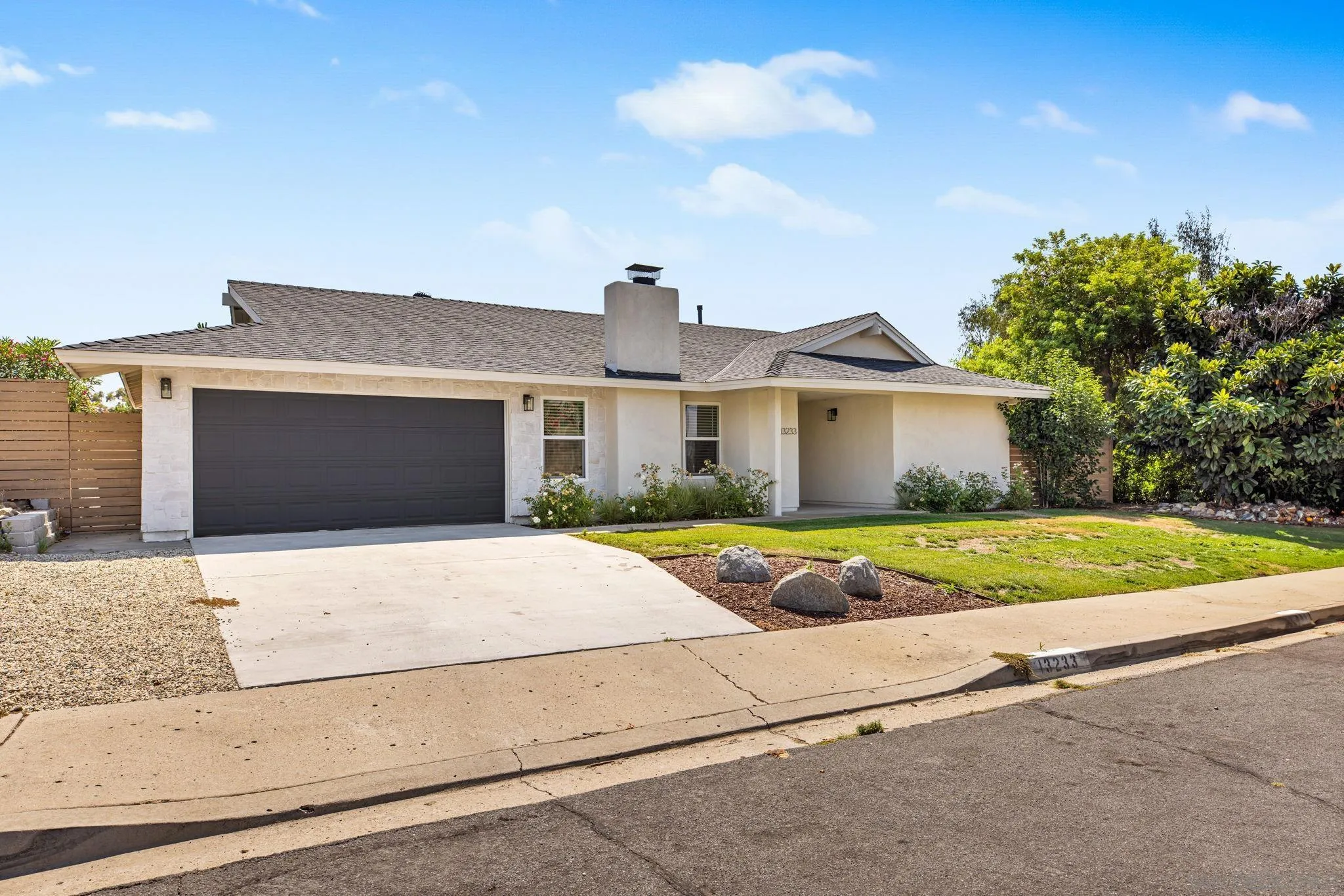 https://cdn.realtyfeed.com/cdn/127/250036266/1155d0faf3a7f0a6b5f6a725e531d613.webp