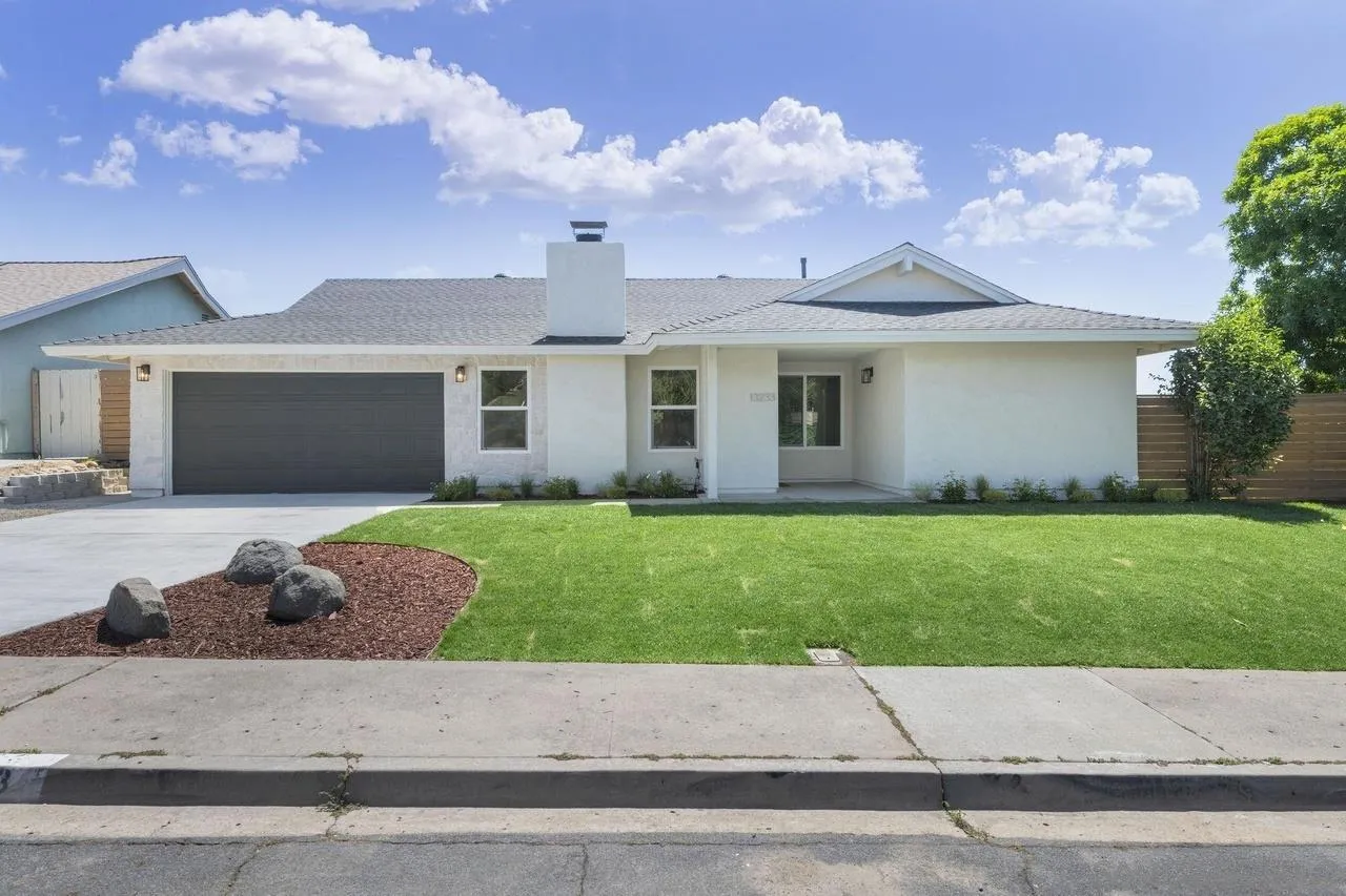 https://cdn.realtyfeed.com/cdn/127/250036266/3dad274154409a3647abeaf76129fe71.webp