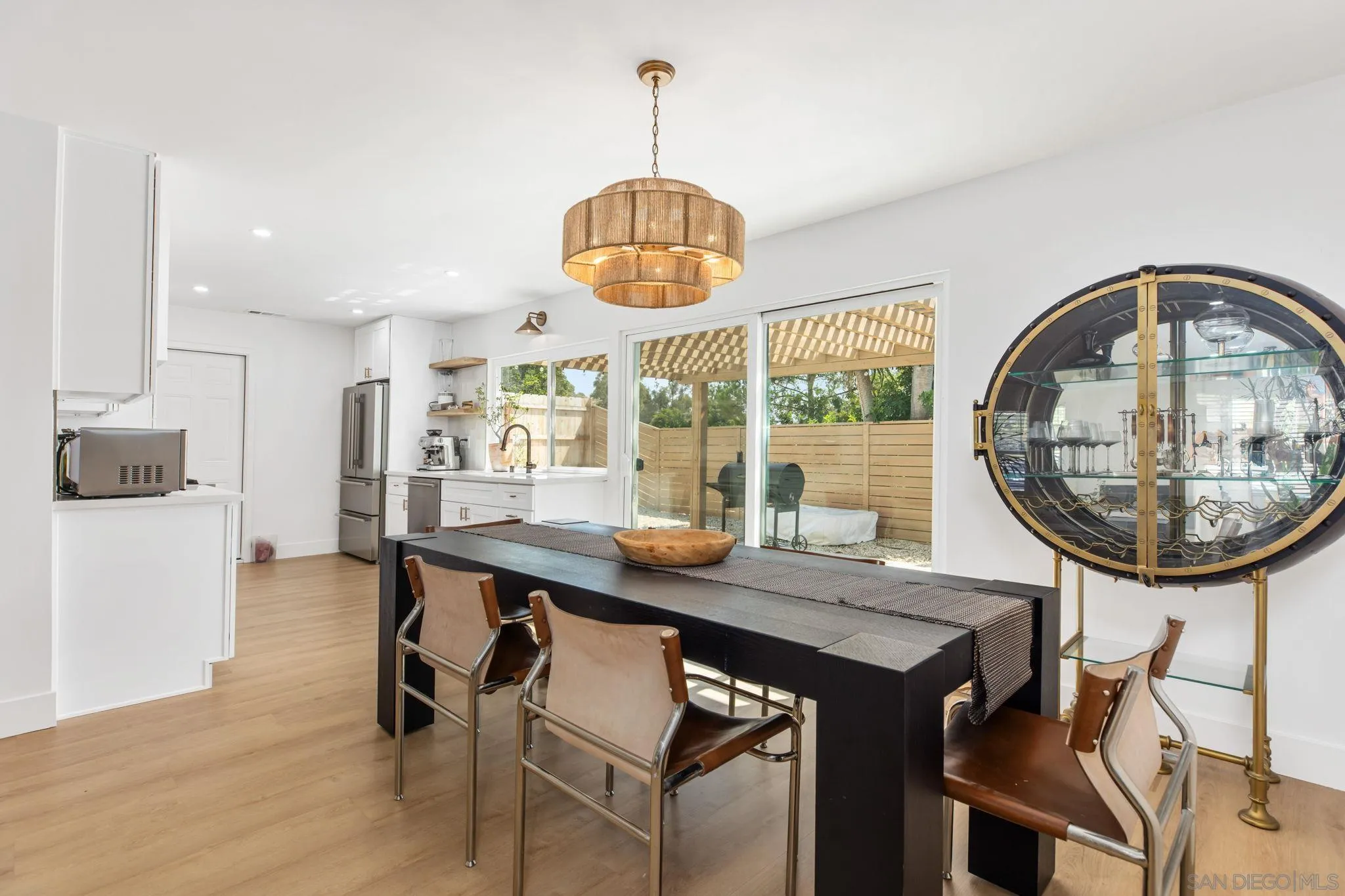 https://cdn.realtyfeed.com/cdn/127/250036266/627d698a0f0f939212dacd1b3fdc1e8a.webp