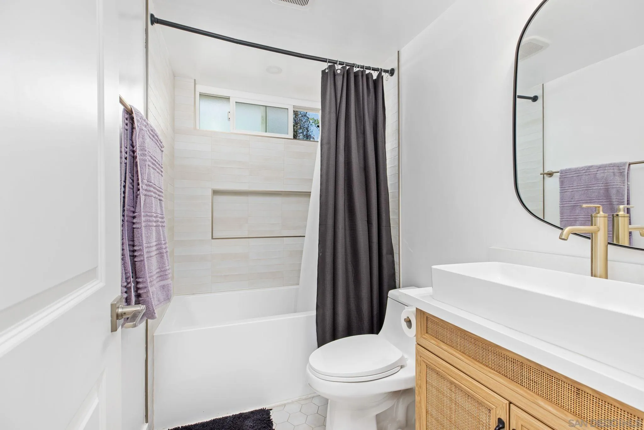 https://cdn.realtyfeed.com/cdn/127/250036266/7e6d2bb10a0308fe289fde2ddaf0dddd.webp