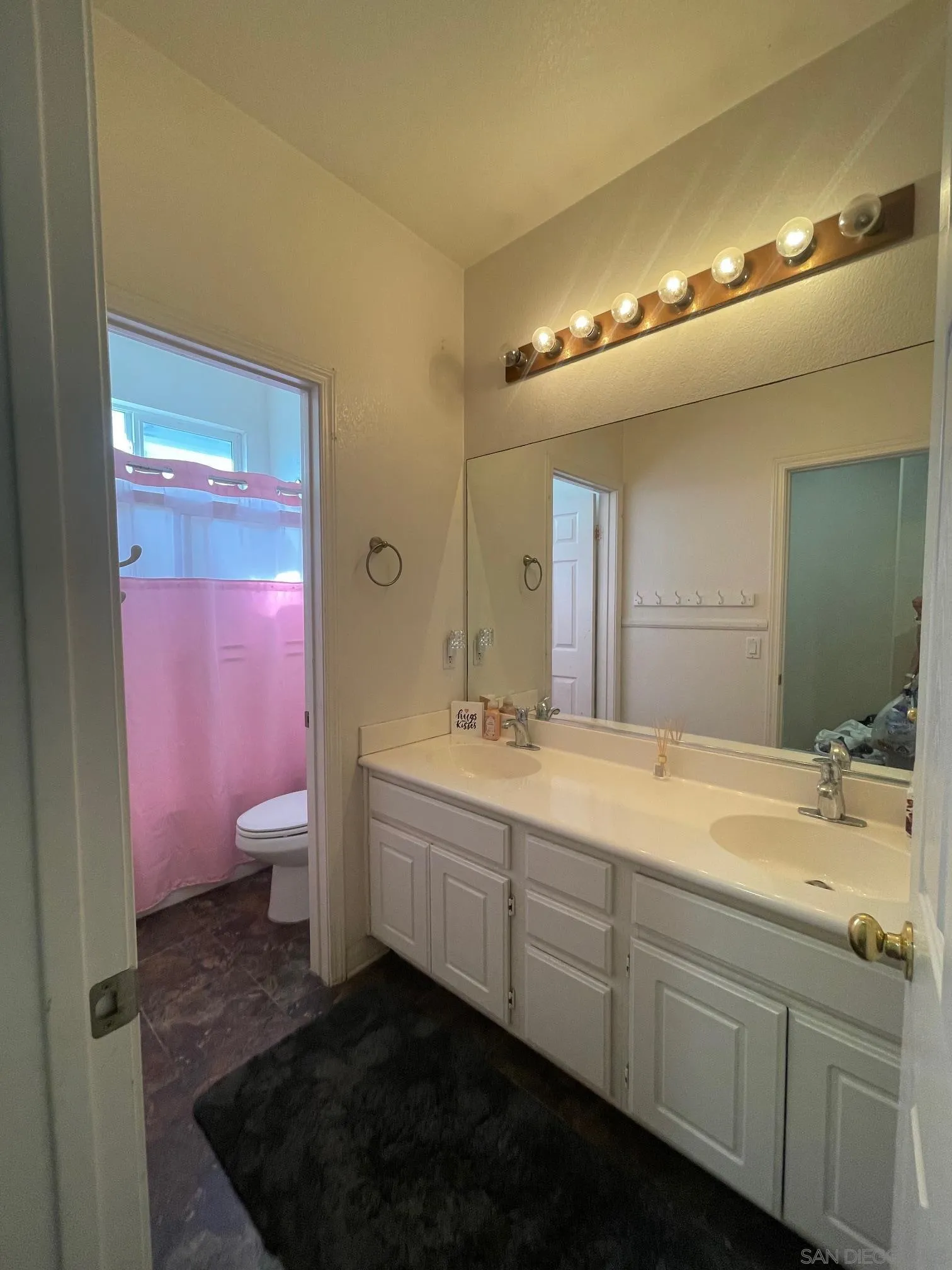 https://cdn.realtyfeed.com/cdn/127/250036267/14c7e7ad6ba7d5938156440fb8003766.webp
