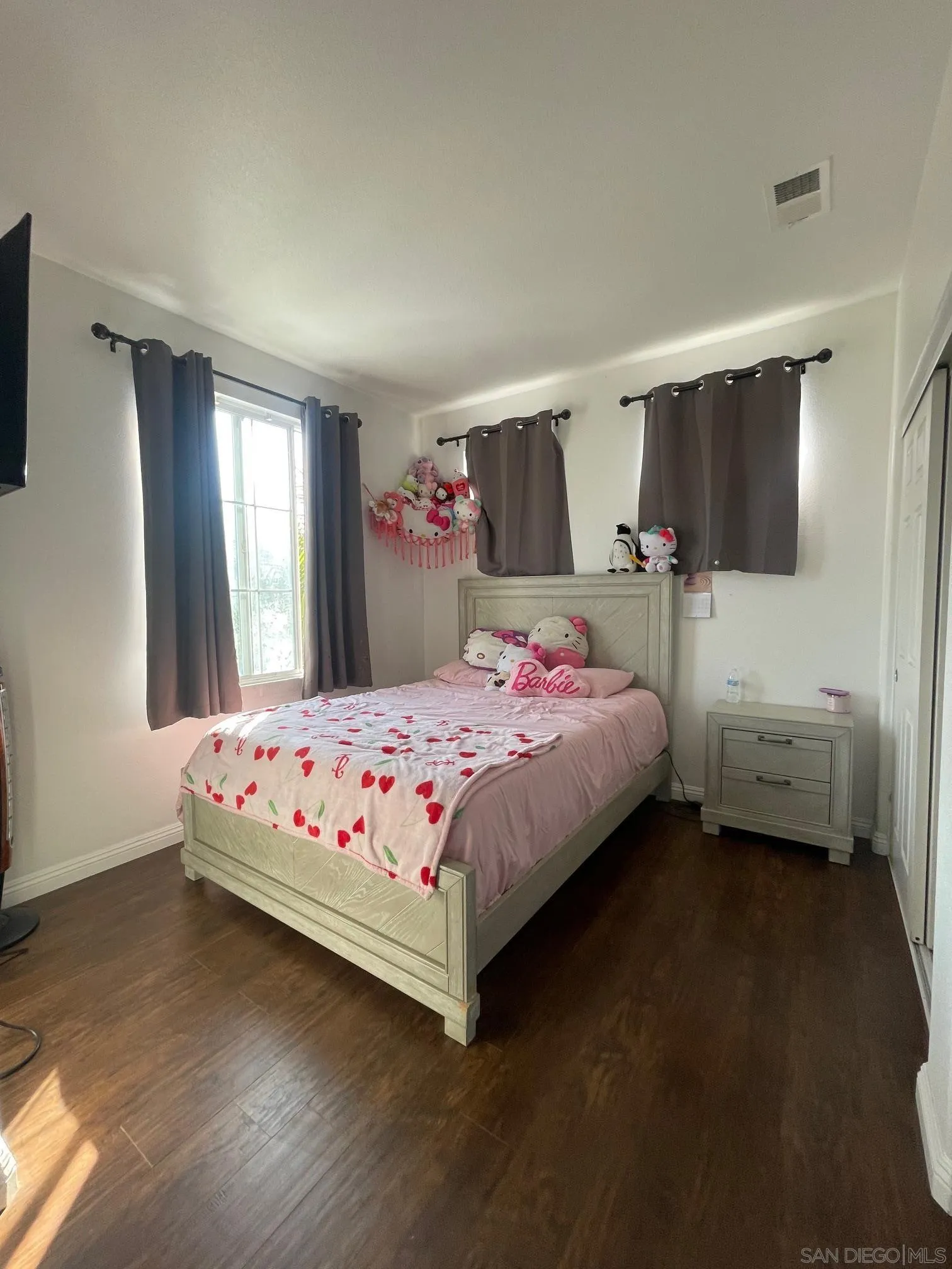 https://cdn.realtyfeed.com/cdn/127/250036267/51666dc6eb511d4ee9130b17fff2608d.webp